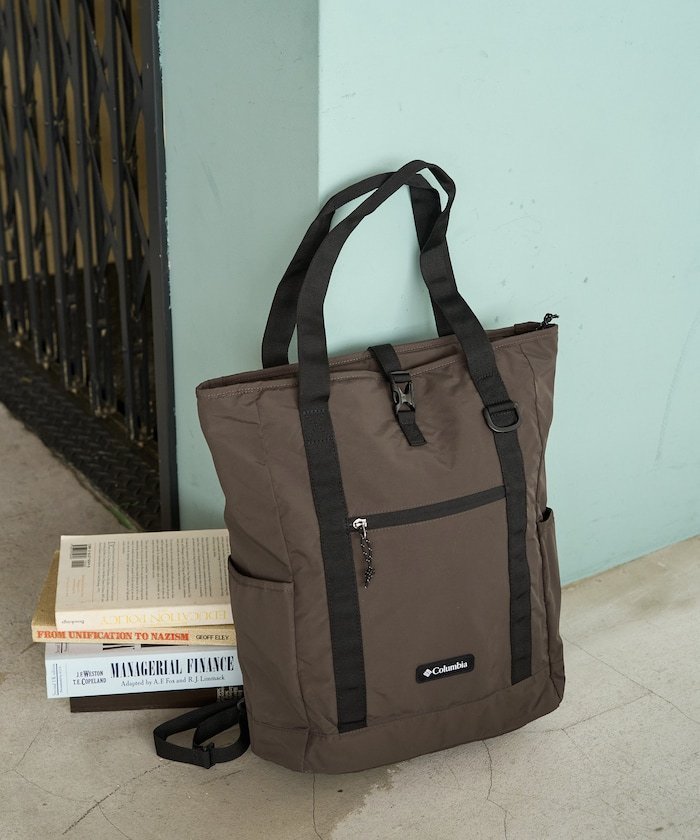 【フリークスストア/FREAK'S STORE】の別注 Rose Peak Brook 2Way Tote Bag【限定展開】通勤 通学 A4対応 大容量 軽量 バックパック ユニセックス 旅行 インテリア・キッズ・メンズ・レディースファッション・服の通販 founy(ファウニー) 　ファッション　Fashion　レディースファッション　Fashion for Women　バッグ　Bags　2026年　2026　2026春夏・S/S　Spring/Summer 2026 SS26　シンプル　Simple, Minimal　スペシャル　Special, Limited Edition　ビジネス 仕事 通勤　Business / Work / Commuting　別注　Limited Edition, Custom Order　夏　Summer　旅行　Travel　S/S・春夏　SS, Spring/Summer, Warm Season　軽量　Lightweight, Ultra Light　ブラウン|ID: prp329100004988796 ipo3291000000037372134