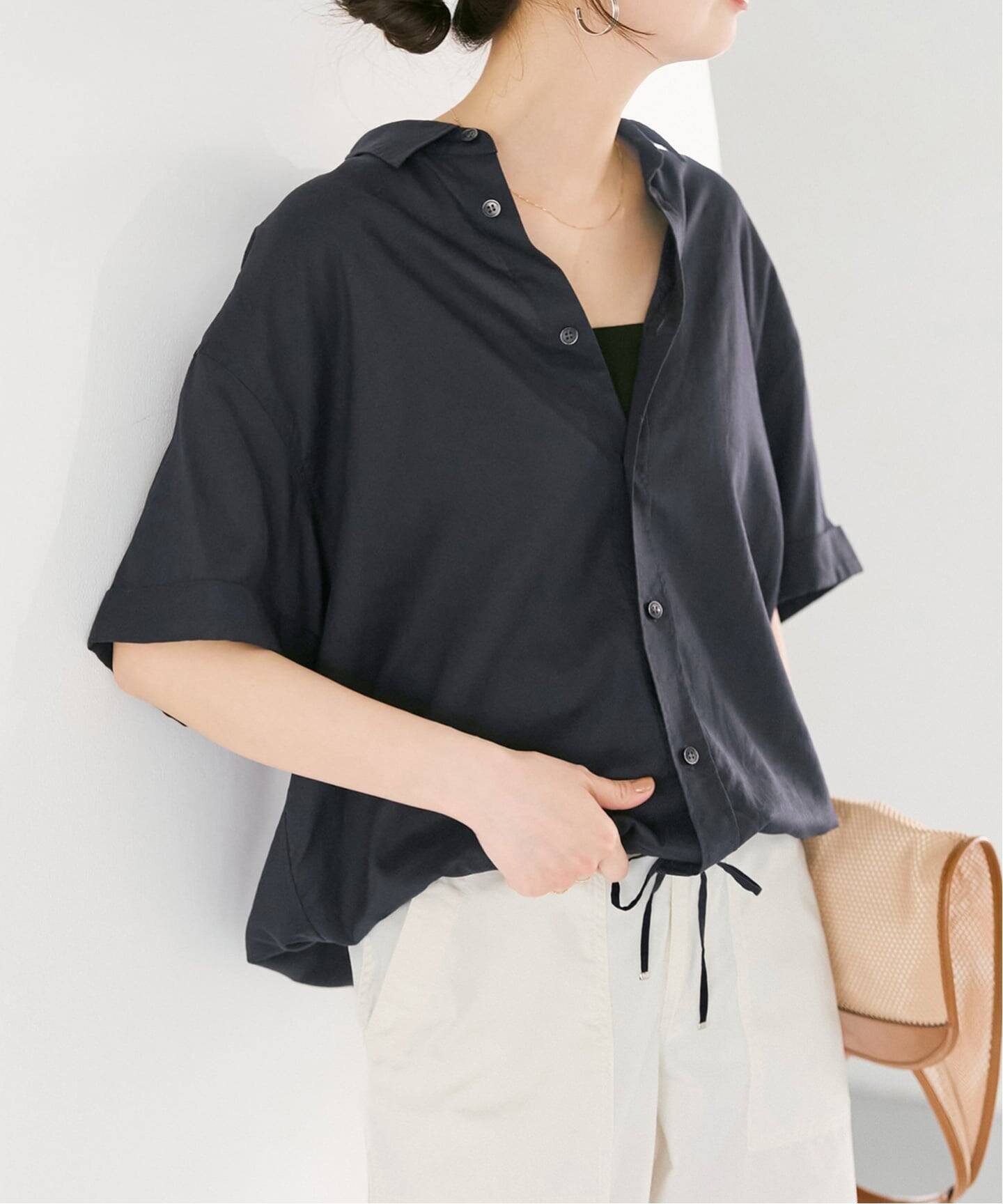 【スピック&スパン/Spick & Span】のリネンブレンドハーフスリーブヘムギャザーシャツ インテリア・キッズ・メンズ・レディースファッション・服の通販 founy(ファウニー) 　ファッション　Fashion　レディースファッション　Fashion for Women　トップス・カットソー　Cut & Sew Tops　シャツ・ブラウス・オフィスカジュアル　Elegant Blouses & Button-Ups　スリーブ　Sleeve, Long Sleeve / Short Sleeve　ドローストリング　Drawstring, Pull Cord　ハーフ　Half, Half-Length　バランス　Balance, Style Balance　ボトム　Bottoms, Lower Wear　ネイビー|ID: prp329100004988852 ipo3291000000037372443