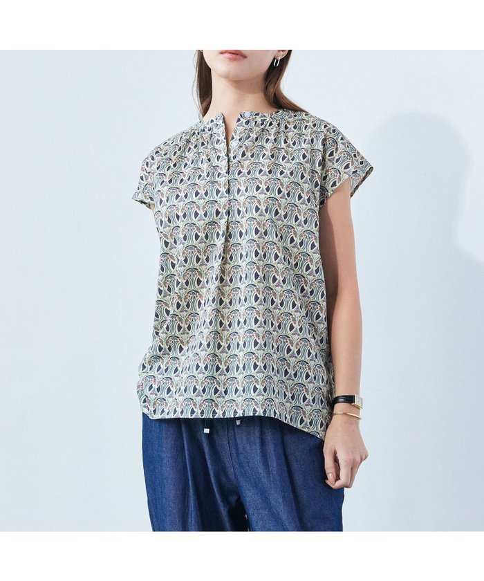 【ルスークホリデー/LE SOUK HOLIDAY】の【Liberty】リバティプリントブラウス インテリア・キッズ・メンズ・レディースファッション・服の通販 founy(ファウニー) https://founy.com/ ファッション Fashion レディースファッション Fashion for Women トップス・カットソー Cut & Sew Tops シャツ・ブラウス・オフィスカジュアル Elegant Blouses & Button-Ups ギャザー Gathered, Ruffled シンプル Simple, Minimal 今季 This Season, Current Season |ID: prp329100004989433 ipo3291000000037373238