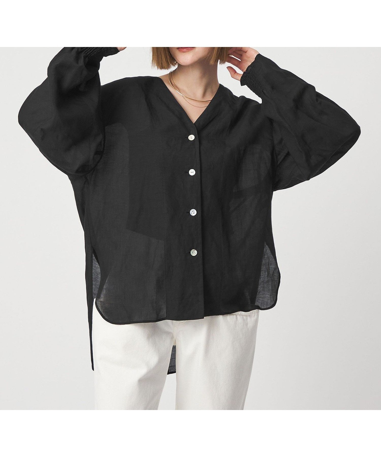 【ユナイテッドアローズ/UNITED ARROWS】のconte シアー Vネックブラウス 大人の最旬トレンドファッション＆コーディネート founy(ファウニー) 　ファッション　Fashion　レディースファッション　Fashion for Women　トップス・カットソー　Cut & Sew Tops　シャツ・ブラウス・オフィスカジュアル　Elegant Blouses & Button-Ups　Vネックトップス　V-Neck Tops / V-Cut Neckline Shirts　カッティング　Cutting Detail　シアー　Sheer, See-Through　パターン　Pattern, Design Print　羽織　Haori, Light Jacket　 other-1|ID: prp329100004989435 ipo3291000000037373261