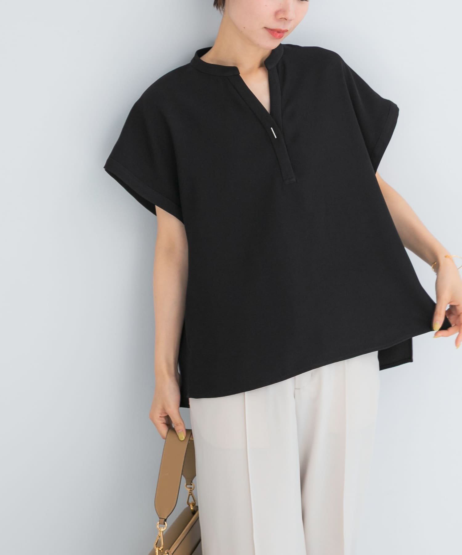 【アーバンリサーチ ロッソ/URBAN RESEARCH ROSSO】の『セットアップ対応』 UVカット/接触冷感 バンドカラー プルオーバー インテリア・キッズ・メンズ・レディースファッション・服の通販 founy(ファウニー) 　ファッション　Fashion　レディースファッション　Fashion for Women　トップス・カットソー　Cut & Sew Tops　カジュアルプルオーバー・ニットトップス　Pullovers & Knit Tops / Casual Pullovers　スキッパー　Skipper, Open Collar　スリット　Slit, Slit Detail　スリーブ　Sleeve, Long Sleeve / Short Sleeve　セットアップ　Set-Up, Coordinated Outfit　フレンチ　French, French Style　フロント　Front, Front Design　メタル　Metal, Metal Parts　S/S・春夏　SS, Spring/Summer, Warm Season　おすすめ　Recommended / Our Picks　夏　Summer　エレガント 上品　Elegant　2026年　2026　2026春夏・S/S　Spring/Summer 2026 SS26　ブラック|ID: prp329100004989446 ipo3291000000037373362