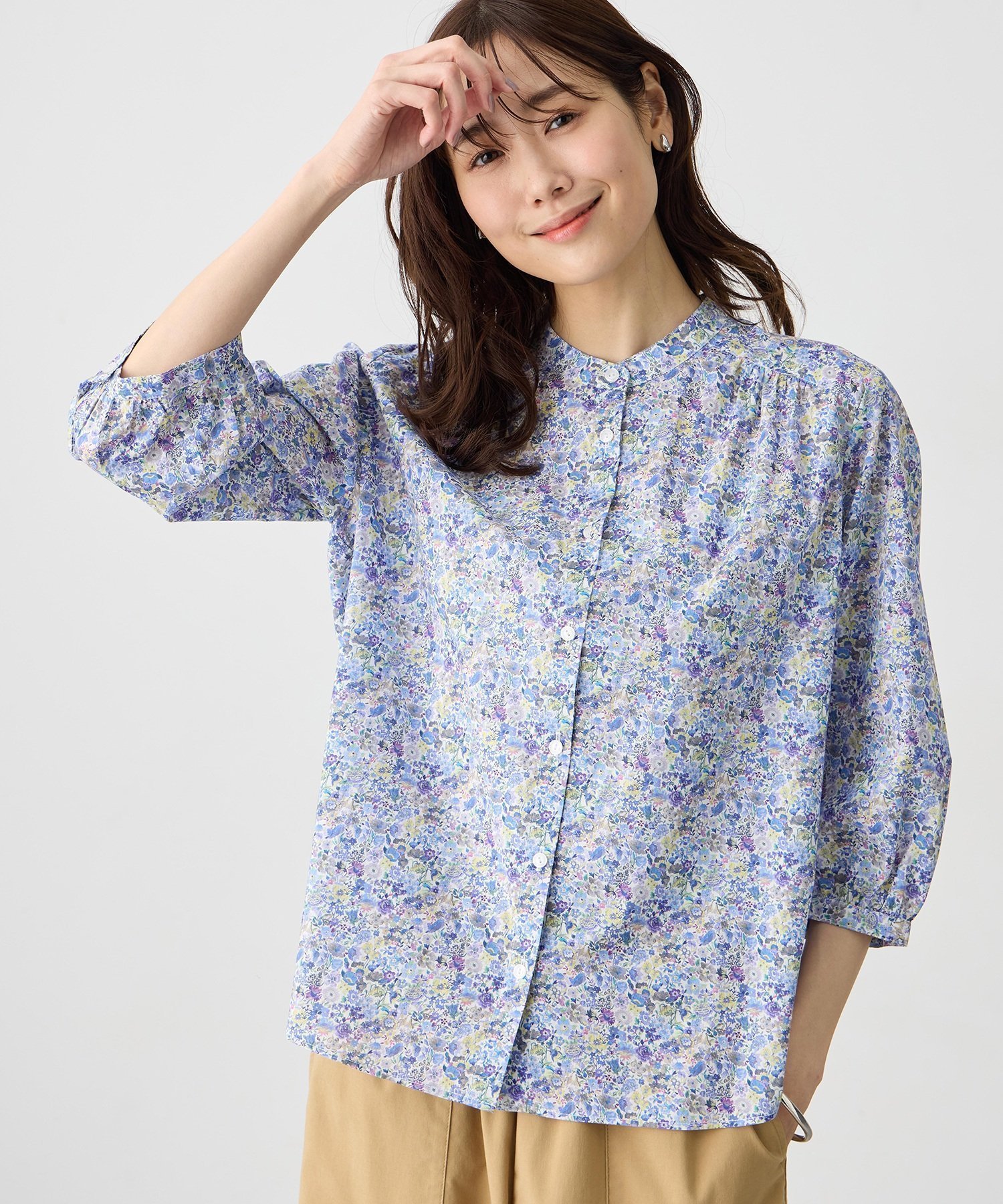 【プチ オンフルール/Petit Honfleur】の【Liberty】リバティプリントスタンドカラーシャツ インテリア・キッズ・メンズ・レディースファッション・服の通販 founy(ファウニー) 　ファッション　Fashion　レディースファッション　Fashion for Women　トップス・カットソー　Cut & Sew Tops　シャツ・ブラウス・オフィスカジュアル　Elegant Blouses & Button-Ups　ブルー|ID: prp329100004989476 ipo3291000000037373569