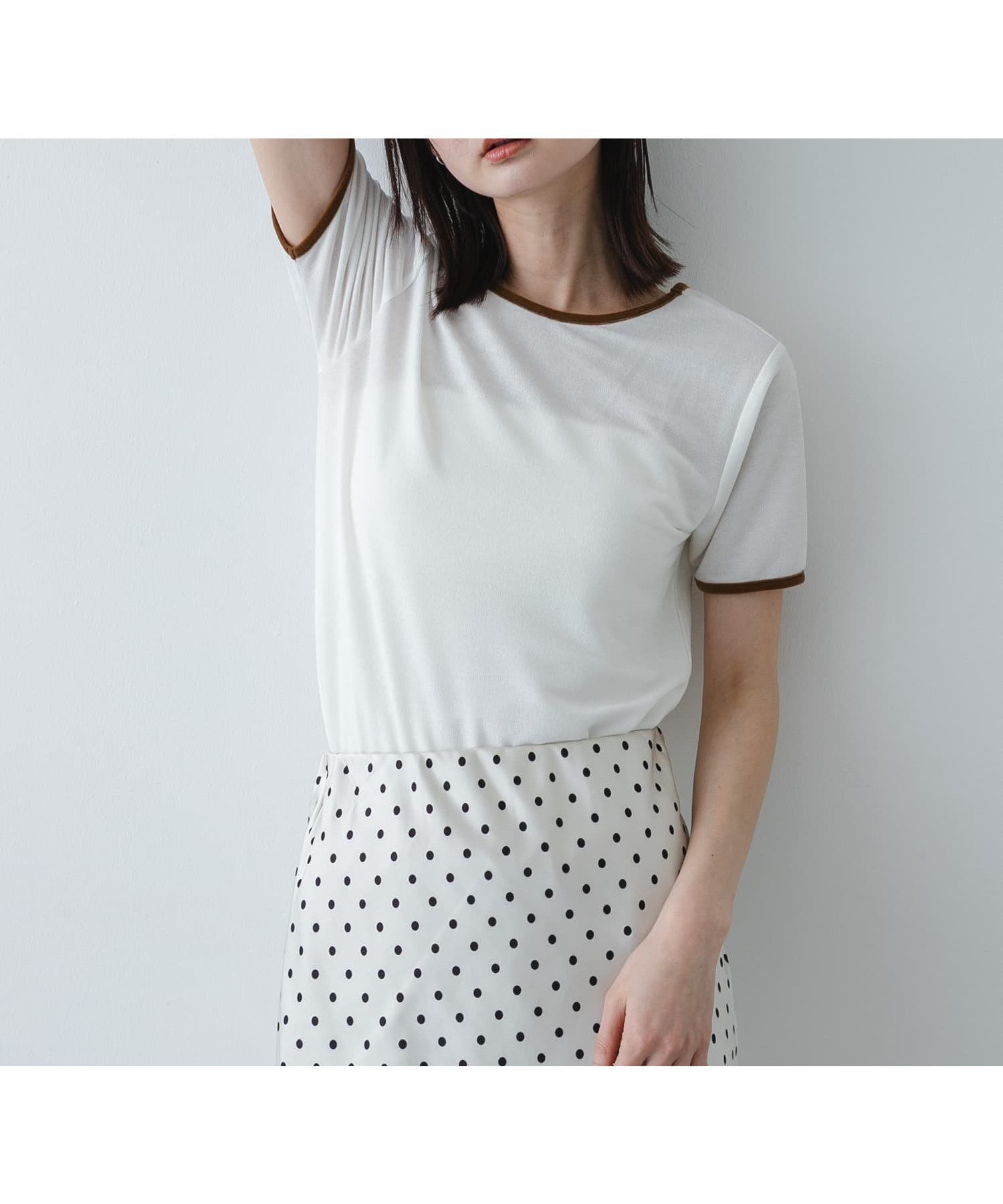 【センスオブプレイス/SENSE OF PLACE by URBAN RESEARCH】のバックオープンリンガーTシャツ(半袖) インテリア・キッズ・メンズ・レディースファッション・服の通販 founy(ファウニー) 　ファッション　Fashion　レディースファッション　Fashion for Women　トップス・カットソー　Cut & Sew Tops　シャツ・ブラウス・オフィスカジュアル　Elegant Blouses & Button-Ups　ロングTシャツ・Tシャツ　Longline T-Shirts & Tees　バッグ　Bags　キャミソール　Camisole, Spaghetti Strap Top　今季　This Season, Current Season　シンプル　Simple, Minimal　フロント　Front, Front Design　ベロア　Velour, Soft Velvet　半袖　Short Sleeve, Half Sleeve　S/S・春夏　SS, Spring/Summer, Warm Season　夏　Summer　2026年　2026　2026春夏・S/S　Spring/Summer 2026 SS26　アイボリー|ID: prp329100004989490 ipo3291000000037373672