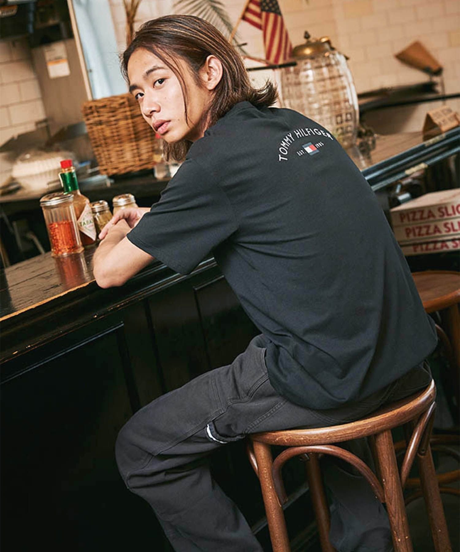 【トミーヒルフィガー/TOMMY HILFIGER】の【オンライン限定】【ユニセックス】トミーヒルフィガー80SリンガーTシャツ インテリア・キッズ・メンズ・レディースファッション・服の通販 founy(ファウニー) 　ファッション　Fashion　レディースファッション　Fashion for Women　トップス・カットソー　Cut & Sew Tops　シャツ・ブラウス・オフィスカジュアル　Elegant Blouses & Button-Ups　ロングTシャツ・Tシャツ　Longline T-Shirts & Tees　アメリカン　American Style　インナー　Innerwear　クラシック　Classic, Timeless Style　ゴルフ　Golf　シンプル　Simple, Minimal　デニム　Denim, Jeans Material　パイピング　Piping, Trim Design　プリント　Print, Printed Pattern　ボトム　Bottoms, Lower Wear　モダン　Modern, Contemporary　ワンポイント　One Point, Statement Accent　人気　Popular, Best Seller　夏　Summer　無地　Plain, Solid Color　ブラックBDS|ID: prp329100004989601 ipo3291000000037400562