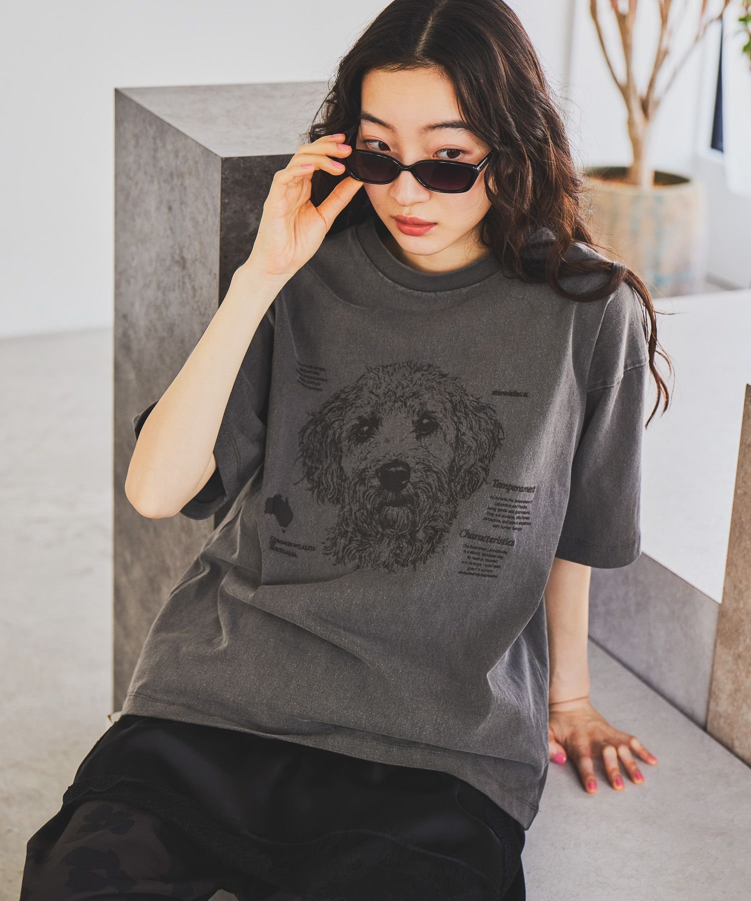 【ニコアンド/niko and】のドローイングBIGDOG Tシャツ インテリア・キッズ・メンズ・レディースファッション・服の通販 founy(ファウニー) 　ファッション　Fashion　レディースファッション　Fashion for Women　トップス・カットソー　Cut & Sew Tops　シャツ・ブラウス・オフィスカジュアル　Elegant Blouses & Button-Ups　ロングTシャツ・Tシャツ　Longline T-Shirts & Tees　おすすめ　Recommended / Our Picks　デニム　Denim, Jeans Material　プリント　Print, Printed Pattern　ベーシック　Basic, Essential　半袖　Short Sleeve, Half Sleeve　犬　Dog　長袖　Long Sleeve, Full Sleeve　チャコール|ID: prp329100004989615 ipo3291000000037374744