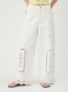 【リリーブラウン/Lily Brown】のL.B CANDY STOCK カットワークビジューデニムパンツ 大人の最旬トレンドファッション＆コーディネート founy(ファウニー) ファッション Fashion レディースファッション Fashion for Women パンツ Pants & Trousers デニムパンツ・ジーンズ・美脚デニム Denim Jeans & Pants アンティーク Antique-Inspired スペシャル Special, Limited Edition スマート Smart, Elegant デニム Denim, Jeans Material バランス Balance, Style Balance ビジュー Bijou, Jewel-like Accent フィット Fit, Slim Fit フランス France, French thumbnail WHT[001]|ID: prp329100004989620 ipo3291000000037374798
