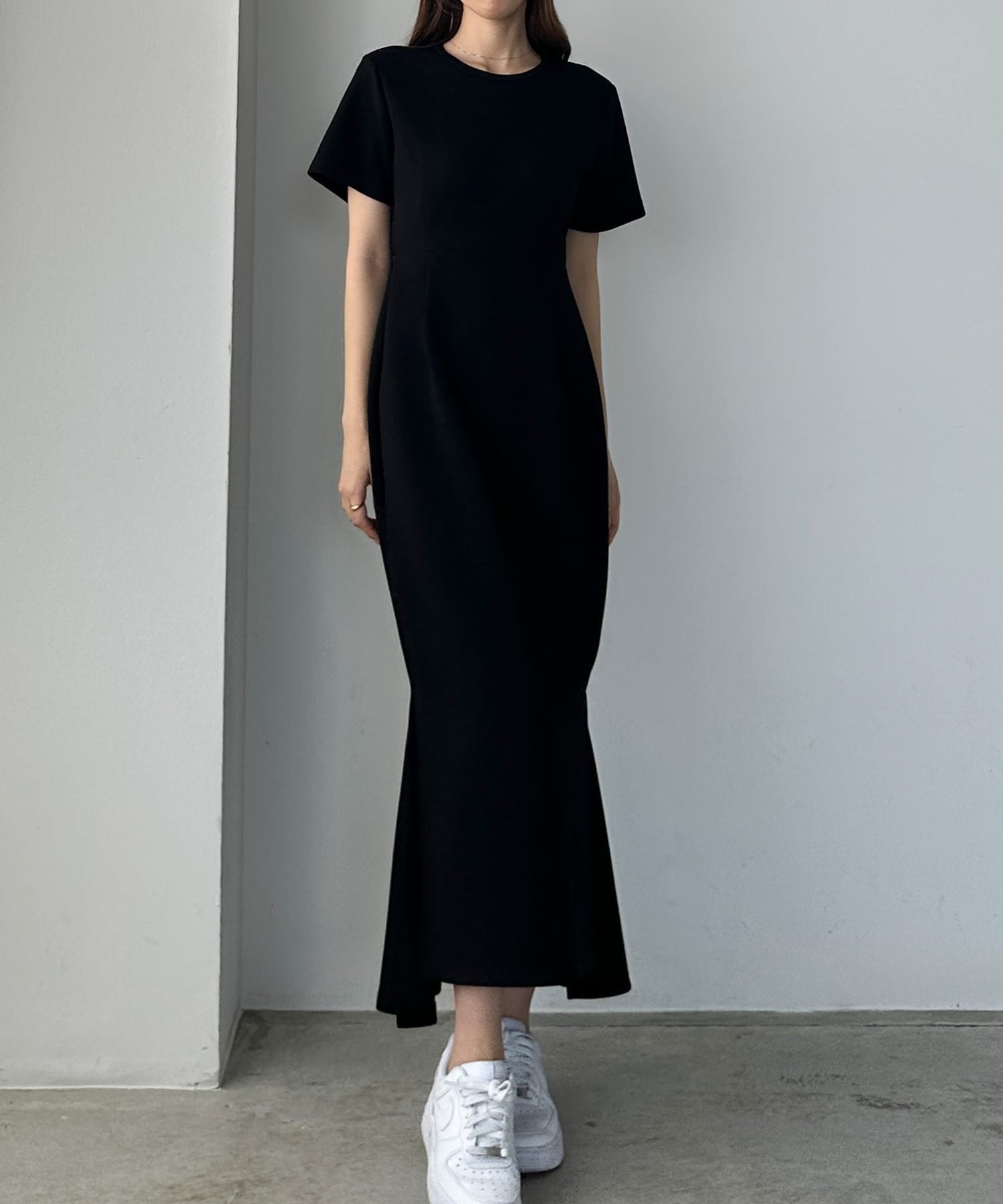 【ジュノア/JUNOAH】のLouere ストレッチカットマーメイドワンピース インテリア・キッズ・メンズ・レディースファッション・服の通販 founy(ファウニー) 　ファッション　Fashion　レディースファッション　Fashion for Women　ワンピース　Dresses　ブラック|ID: prp329100004989672 ipo3291000000037375076