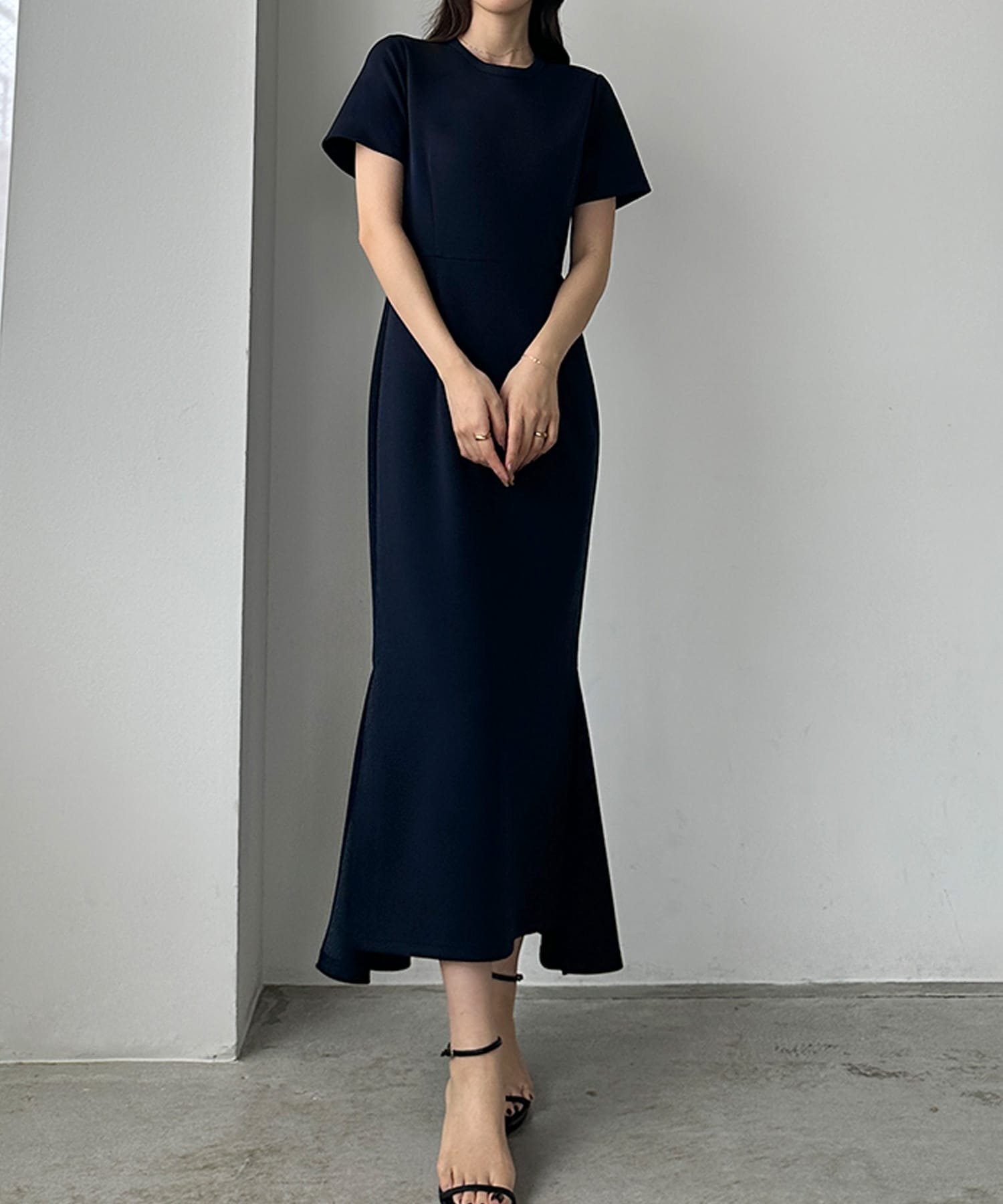 【ジュノア/JUNOAH】のLouere ストレッチカットマーメイドワンピース インテリア・キッズ・メンズ・レディースファッション・服の通販 founy(ファウニー) 　ファッション　Fashion　レディースファッション　Fashion for Women　ワンピース　Dresses　ネイビー|ID: prp329100004989672 ipo3291000000037375079