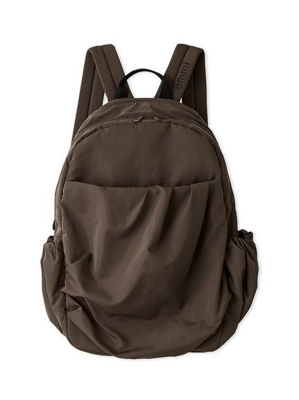【エミ/emmi】の【ONLINE限定カラー】eco 撥水ギャザーボディーバックパック インテリア・キッズ・メンズ・レディースファッション・服の通販 founy(ファウニー) 　雑誌掲載アイテム　Magazine Picks & Fashion Features　ファッション雑誌　Fashion Magazines　ビジンヒャッカ　美人百花　バイラ　BAILA　クラッシィ　CLASSY.　オトナミューズ　otona MUSE　ファッション　Fashion　レディースファッション　Fashion for Women　バッグ　Bags　春　Spring　ギャザー　Gathered, Ruffled　コンパクト　Compact, Small Size　11月号　November Issue　12月号　December Issue　スマート　Smart, Elegant　雑誌　Magazine, Fashion Magazine　タンブラー　Tumbler, Travel Mug　8月号　August Issue, Aug. Edition　ポケット　Pocket, Pocket Detail　おすすめ　Recommended / Our Picks　夏　Summer　ギフト プレゼント　Gift / Present　ビジネス 仕事 通勤　Business / Work / Commuting　BRW[058]|ID: prp329100004989767 ipo3291000000037375649