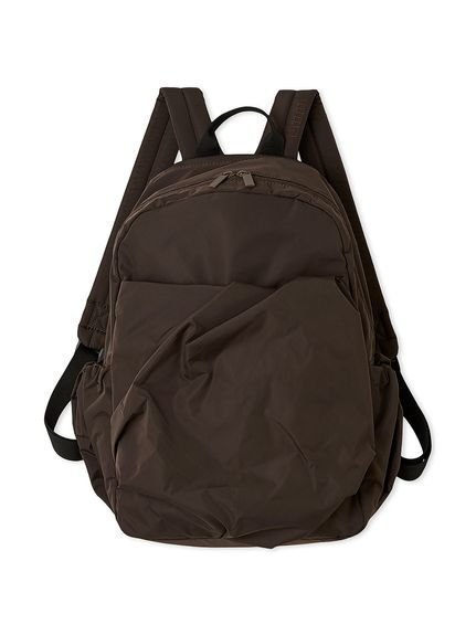【エミ/emmi】の【ONLINE限定カラー】eco 撥水ギャザーボディーバックパック インテリア・キッズ・メンズ・レディースファッション・服の通販 founy(ファウニー) 　雑誌掲載アイテム　Magazine Picks & Fashion Features　ファッション雑誌　Fashion Magazines　ビジンヒャッカ　美人百花　バイラ　BAILA　クラッシィ　CLASSY.　オトナミューズ　otona MUSE　ファッション　Fashion　レディースファッション　Fashion for Women　バッグ　Bags　春　Spring　ギャザー　Gathered, Ruffled　コンパクト　Compact, Small Size　11月号　November Issue　12月号　December Issue　スマート　Smart, Elegant　雑誌　Magazine, Fashion Magazine　タンブラー　Tumbler, Travel Mug　8月号　August Issue, Aug. Edition　ポケット　Pocket, Pocket Detail　おすすめ　Recommended / Our Picks　夏　Summer　ギフト プレゼント　Gift / Present　ビジネス 仕事 通勤　Business / Work / Commuting　DBRW[059]|ID: prp329100004989767 ipo3291000000037375650