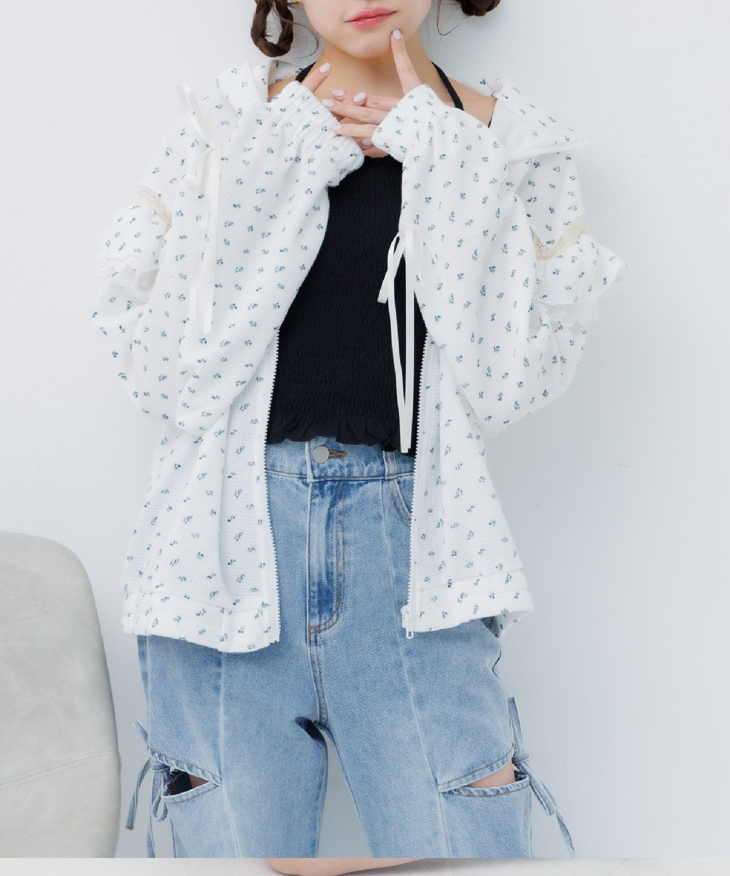 【レトロガール/RETRO GIRL】のレースフリルワッフルBZ インテリア・キッズ・メンズ・レディースファッション・服の通販 founy(ファウニー) 　ファッション　Fashion　レディースファッション　Fashion for Women　シンプル　Simple, Minimal　ジップ　Zip, Zipper　センター　Center, Center Line　フリル　Frill, Ruffle　フロント　Front, Front Design　ブルゾン　Blouson, Bomber Jacket　ボトム　Bottoms, Lower Wear　レース　Lace, Lace Fabric　ワッフル　Waffle, Waffle Knit　ワンポイント　One Point, Statement Accent　春　Spring　ホワイト/柄|ID: prp329100004989997 ipo3291000000037376884
