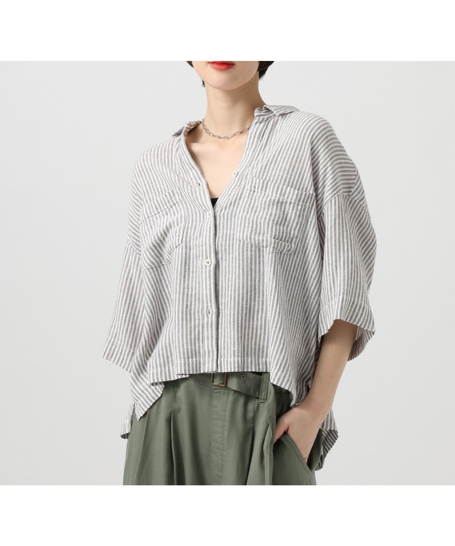 【ベイフロー/BAYFLOW】のリネンクロップド半袖シャツ インテリア・キッズ・メンズ・レディースファッション・服の通販 founy(ファウニー) 　ファッション　Fashion　レディースファッション　Fashion for Women　トップス・カットソー　Cut & Sew Tops　シャツ・ブラウス・オフィスカジュアル　Elegant Blouses & Button-Ups　おすすめ　Recommended / Our Picks　ショート　Short, Short Length　ストライプ　Stripe, Striped Pattern　スリット　Slit, Slit Detail　ポケット　Pocket, Pocket Detail　リネン　Linen, Linen Fabric　ワイド　Wide, Wide Fit　半袖　Short Sleeve, Half Sleeve　夏　Summer　春　Spring　S/S・春夏　SS, Spring/Summer, Warm Season　無地　Plain, Solid Color　グレーST15|ID: prp329100004990039 ipo3291000000037377128