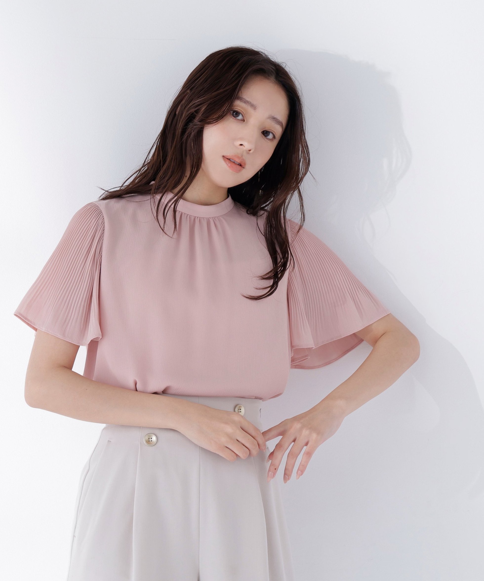【ナチュラル ビューティー ベーシック/NATURAL BEAUTY BASIC】の楊柳フレアスリーブブラウス 大人の最旬トレンドファッション＆コーディネート founy(ファウニー) 　ファッション　Fashion　レディースファッション　Fashion for Women　トップス・カットソー　Cut & Sew Tops　シャツ・ブラウス・オフィスカジュアル　Elegant Blouses & Button-Ups　プリーツ　Pleats, Pleated　 other-1|ID: prp329100004990048 ipo3291000000037377171