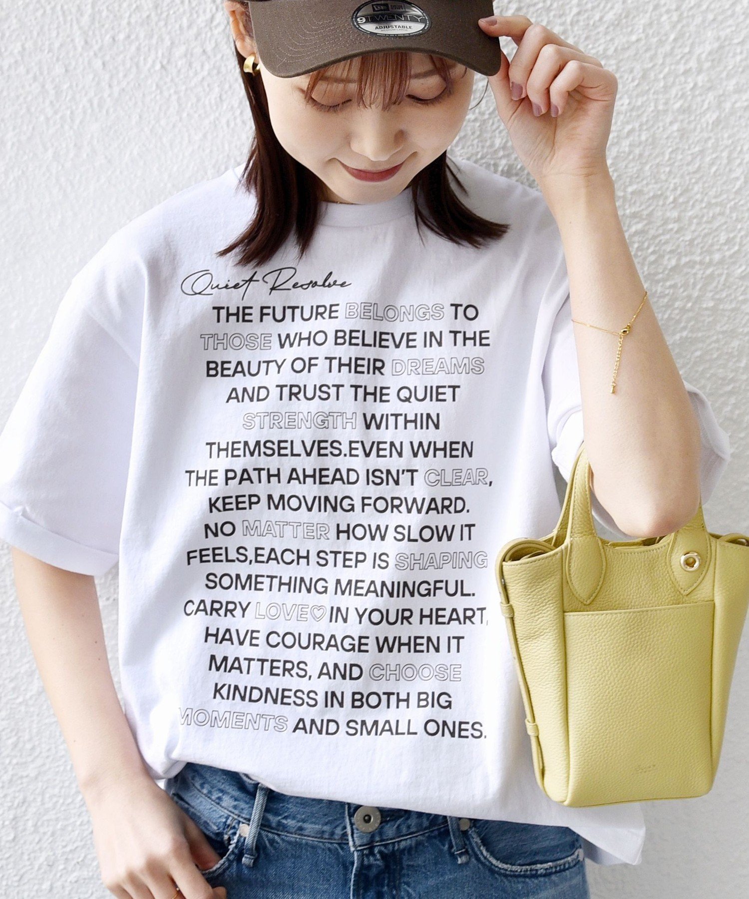【シップス/SHIPS】の【WEB限定】バック タック ショート スリーブ ロゴ プリント TEE インテリア・キッズ・メンズ・レディースファッション・服の通販 founy(ファウニー) ファッション Fashion レディースファッション Fashion for Women バッグ Bags インナー Innerwear ショート Short, Short Length ジャケット Jacket, Outerwear スリーブ Sleeve, Long Sleeve / Short Sleeve フェミニン Feminine, Girly プリント Print, Printed Pattern ポケット Pocket, Pocket Detail ロールアップ Roll-Up, Cuffed Hem 2026年 2026 2026春夏・S/S Spring/Summer 2026 SS26 オフホワイト|ID: prp329100004990056 ipo3291000000037377211