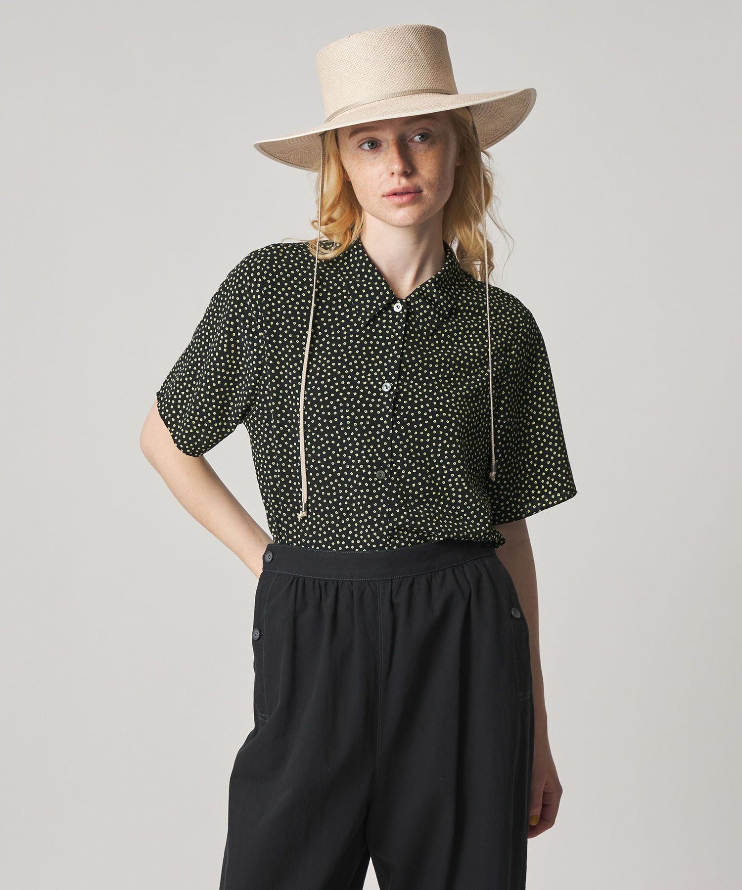 【ビューティ&ユース ユナイテッドアローズ/BEAUTY&YOUTH / UNITED ARROWS】のSteven Alan フラワー プリント シャツ インテリア・キッズ・メンズ・レディースファッション・服の通販 founy(ファウニー) 　ファッション　Fashion　レディースファッション　Fashion for Women　トップス・カットソー　Cut & Sew Tops　シャツ・ブラウス・オフィスカジュアル　Elegant Blouses & Button-Ups　おすすめ　Recommended / Our Picks　アメリカン　American Style　クラシカル　Classical, Vintage-Inspired　シンプル　Simple, Minimal　セットアップ　Set-Up, Coordinated Outfit　デニム　Denim, Jeans Material　ニューヨーク　New York, NYC Style　フラワー　Flower, Floral　フロント　Front, Front Design　プリント　Print, Printed Pattern　ボックス　Boxy, Box Shape　レギュラー　Regular, Standard Fit　エレガント 上品　Elegant　BLACK|ID: prp329100004990066 ipo3291000000037377268