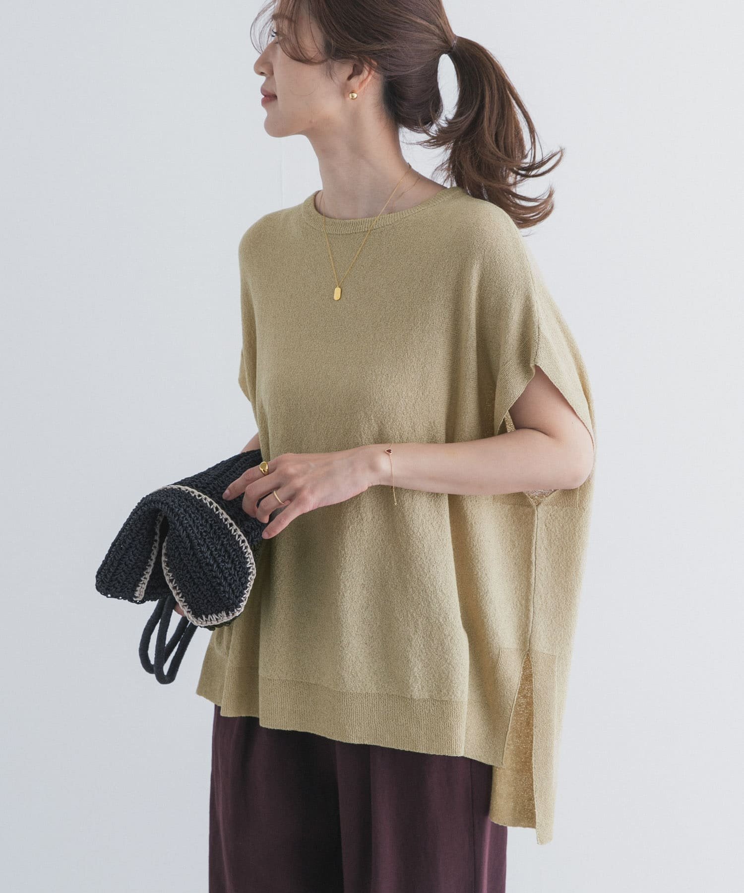 【アーバンリサーチ ドアーズ/URBAN RESEARCH DOORS】のリネン混ブークレニットワイドプルオーバー インテリア・キッズ・メンズ・レディースファッション・服の通販 founy(ファウニー) 　ファッション　Fashion　レディースファッション　Fashion for Women　トップス・カットソー　Cut & Sew Tops　ニット　Knit Tops & Sweaters　カジュアルプルオーバー・ニットトップス　Pullovers & Knit Tops / Casual Pullovers　2026年　2026　2026春夏・S/S　Spring/Summer 2026 SS26　サマー　Summer, Summer Style　シンプル　Simple, Minimal　スリット　Slit, Slit Detail　バランス　Balance, Style Balance　リネン　Linen, Linen Fabric　夏　Summer　S/S・春夏　SS, Spring/Summer, Warm Season　ベージュ|ID: prp329100004990073 ipo3291000000037377318