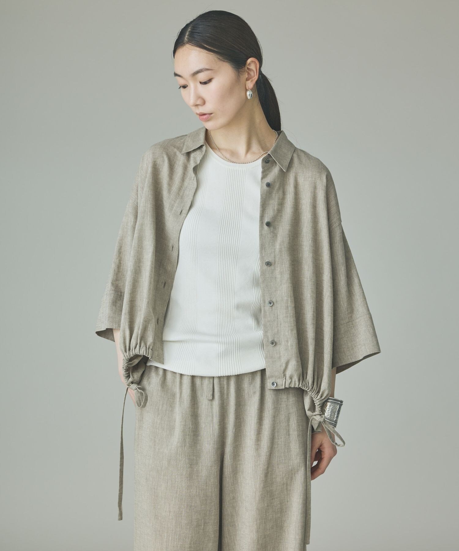【カレンソロジー/Curensology】のリネンミックスドロストシャツ インテリア・キッズ・メンズ・レディースファッション・服の通販 founy(ファウニー) 　ファッション　Fashion　レディースファッション　Fashion for Women　トップス・カットソー　Cut & Sew Tops　シャツ・ブラウス・オフィスカジュアル　Elegant Blouses & Button-Ups　エレガント 上品　Elegant　ストレッチ　Stretch, Stretchy Fabric　セットアップ　Set-Up, Coordinated Outfit　人気　Popular, Best Seller　フィット　Fit, Slim Fit　リネン　Linen, Linen Fabric　おすすめ　Recommended / Our Picks　ベージュ|ID: prp329100004990075 ipo3291000000037377339