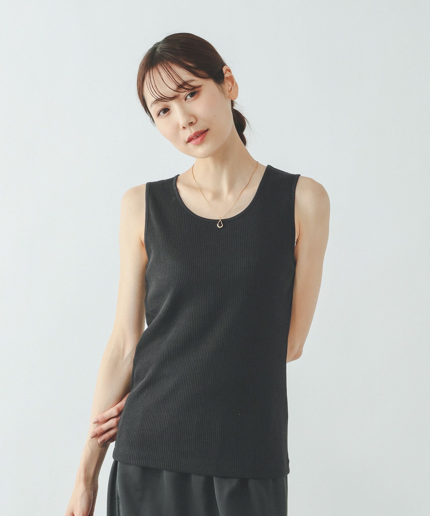 【グローバルワーク/GLOBAL WORK】のサラサラDRYクルータンク/636756 インテリア・キッズ・メンズ・レディースファッション・服の通販 founy(ファウニー) 　ファッション　Fashion　レディースファッション　Fashion for Women　おすすめ　Recommended / Our Picks　インナー　Innerwear　カーディガン　Cardigan, Knitwear　ストレッチ　Stretch, Stretchy Fabric　タンク　Tank Top, Sleeveless Top　テレコ　Ribbed, Rib Stitch　デニム　Denim, Jeans Material　トレンド　Trend, Trending Now　ボーダー　Border, Stripe　吸水　Absorbent, Quick-Dry　夏　Summer　無地　Plain, Solid Color　ブラック09|ID: prp329100004990076 ipo3291000000037377343