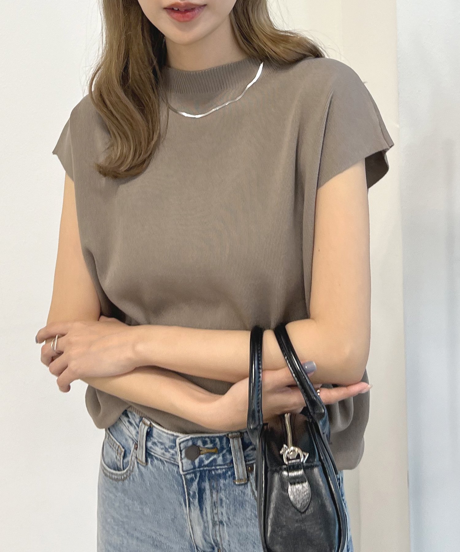 【フューティアランド/futier land】のフレンチスリーブサマーニットトップス/Tシャツ インテリア・キッズ・メンズ・レディースファッション・服の通販 founy(ファウニー) 　ファッション　Fashion　レディースファッション　Fashion for Women　トップス・カットソー　Cut & Sew Tops　ニット　Knit Tops & Sweaters　シャツ・ブラウス・オフィスカジュアル　Elegant Blouses & Button-Ups　ロングTシャツ・Tシャツ　Longline T-Shirts & Tees　おすすめ　Recommended / Our Picks　サマー　Summer, Summer Style　シンプル　Simple, Minimal　リラックス　Relax, Relaxed Fit　エレガント 上品　Elegant　グレージュ|ID: prp329100004990084 ipo3291000000037377382