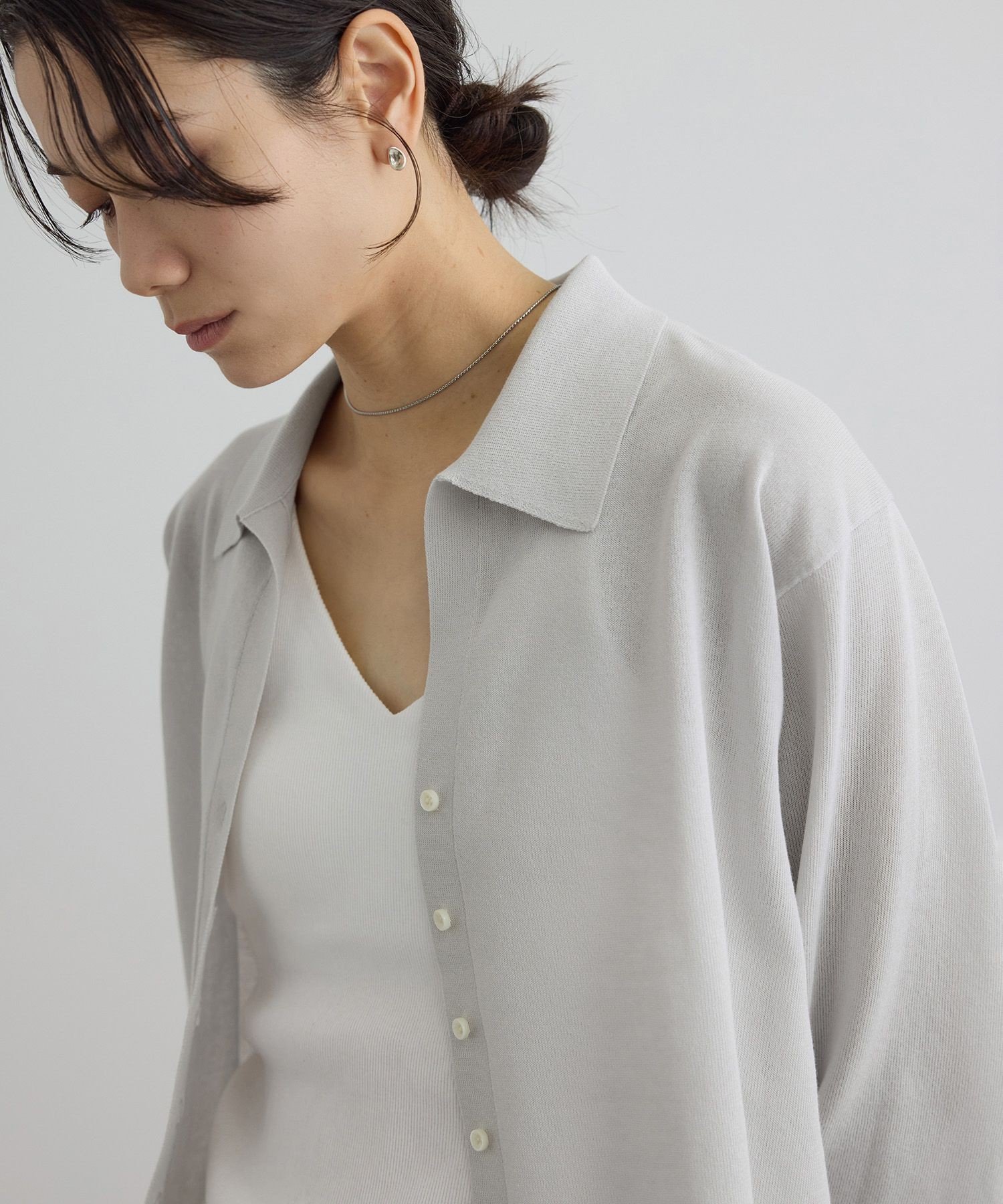 【サロン アダム エ ロペ/SALON adam et rope'】の【WEB限定】ドライタッチスキッパーカーディガン インテリア・キッズ・メンズ・レディースファッション・服の通販 founy(ファウニー) 　ファッション　Fashion　レディースファッション　Fashion for Women　トップス・カットソー　Cut & Sew Tops　カーディガン・羽織り　Layered Style Cardigans　レディースパーカー・カジュアルフーディー　Casual Hoodies & Sweatshirts　春　Spring　カーディガン　Cardigan, Knitwear　キャミワンピース　Cami Dress, Slip Dress　コンパクト　Compact, Small Size　シアー　Sheer, See-Through　スキッパー　Skipper, Open Collar　ボトム　Bottoms, Lower Wear　ポケット　Pocket, Pocket Detail　羽織　Haori, Light Jacket　おすすめ　Recommended / Our Picks　夏　Summer　グレー系(09)|ID: prp329100004990098 ipo3291000000037377475