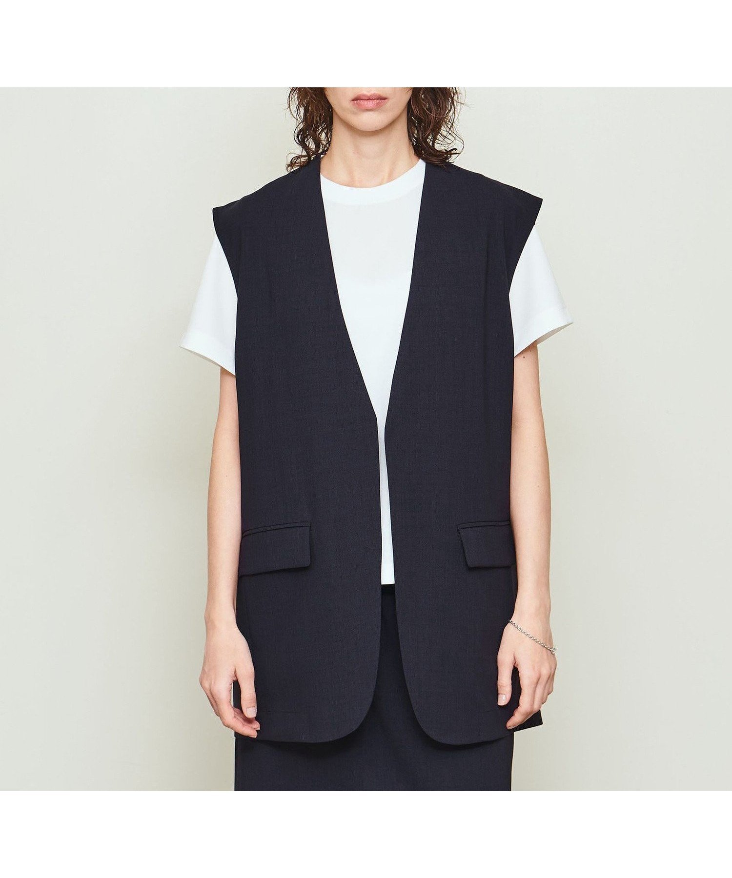【ユナイテッドアローズ/UNITED ARROWS】のD.O UNITED ARROWS BY DAISUKE OBANA for WOMEN H/T C/LESS VEST/ベスト インテリア・キッズ・メンズ・レディースファッション・服の通販 founy(ファウニー) 　ファッション　Fashion　レディースファッション　Fashion for Women　アウター　Coat / Outerwear Collection　トップス・カットソー　Cut & Sew Tops　ベスト&ジレ / 重ね着スタイル　Vests & Gilets　インナー　Innerwear　エレガント 上品　Elegant　カットソー　Cut and Sewn Top　コレクション　Collection, Seasonal Line　ジャケット　Jacket, Outerwear　スリーブ　Sleeve, Long Sleeve / Short Sleeve　セットアップ　Set-Up, Coordinated Outfit　バランス　Balance, Style Balance　フラット　Flat, Flat Shoes　フラップ　Flap, Flap Pocket　フレンチ　French, French Style　ベスト　Vest, Waistcoat　ポケット　Pocket, Pocket Detail　ロング　Long, Long-Length　アウトレット　Outlet / Clearance　おすすめ　Recommended / Our Picks　NAVY|ID: prp329100004990099 ipo3291000000037377479