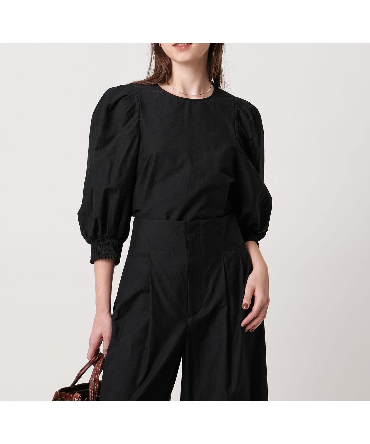 【ユナイテッドアローズ/UNITED ARROWS】のMANTECO パフスリーブ ブラウス ウォッシャブル インテリア・キッズ・メンズ・レディースファッション・服の通販 founy(ファウニー) 　ファッション　Fashion　レディースファッション　Fashion for Women　トップス・カットソー　Cut & Sew Tops　シャツ・ブラウス・オフィスカジュアル　Elegant Blouses & Button-Ups　イタリア　Italy　ウォッシャブル　Machine Washable　エレガント 上品　Elegant　カフス　Cuff Design　シャーリング　Shirring, Ruched　スリーブ　Sleeve, Long Sleeve / Short Sleeve　セットアップ　Set-Up, Coordinated Outfit　タイトスカート　Pencil Skirt, Tight Skirt　フェミニン　Feminine, Girly　ワイド　Wide, Wide Fit　アウトレット　Outlet / Clearance　おすすめ　Recommended / Our Picks　BLACK|ID: prp329100004990109 ipo3291000000037377535