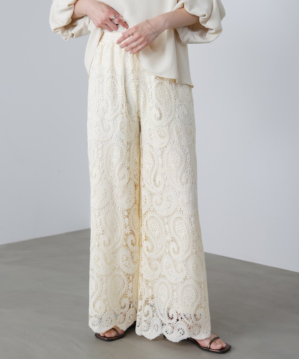【バブ ブージュルード/Bab Bou Jeloud】のペイズリーレースパンツ インテリア・キッズ・メンズ・レディースファッション・服の通販 founy(ファウニー) 　ファッション　Fashion　レディースファッション　Fashion for Women　パンツ　Pants & Trousers　シンプル　Simple, Minimal　ペイズリー　Paisley, Ethnic Pattern　リラックス　Relax, Relaxed Fit　レース　Lace, Lace Fabric　エレガント 上品　Elegant　再入荷　Restock / Back in Stock　OFFWHITE|ID: prp329100004990189 ipo3291000000037378039