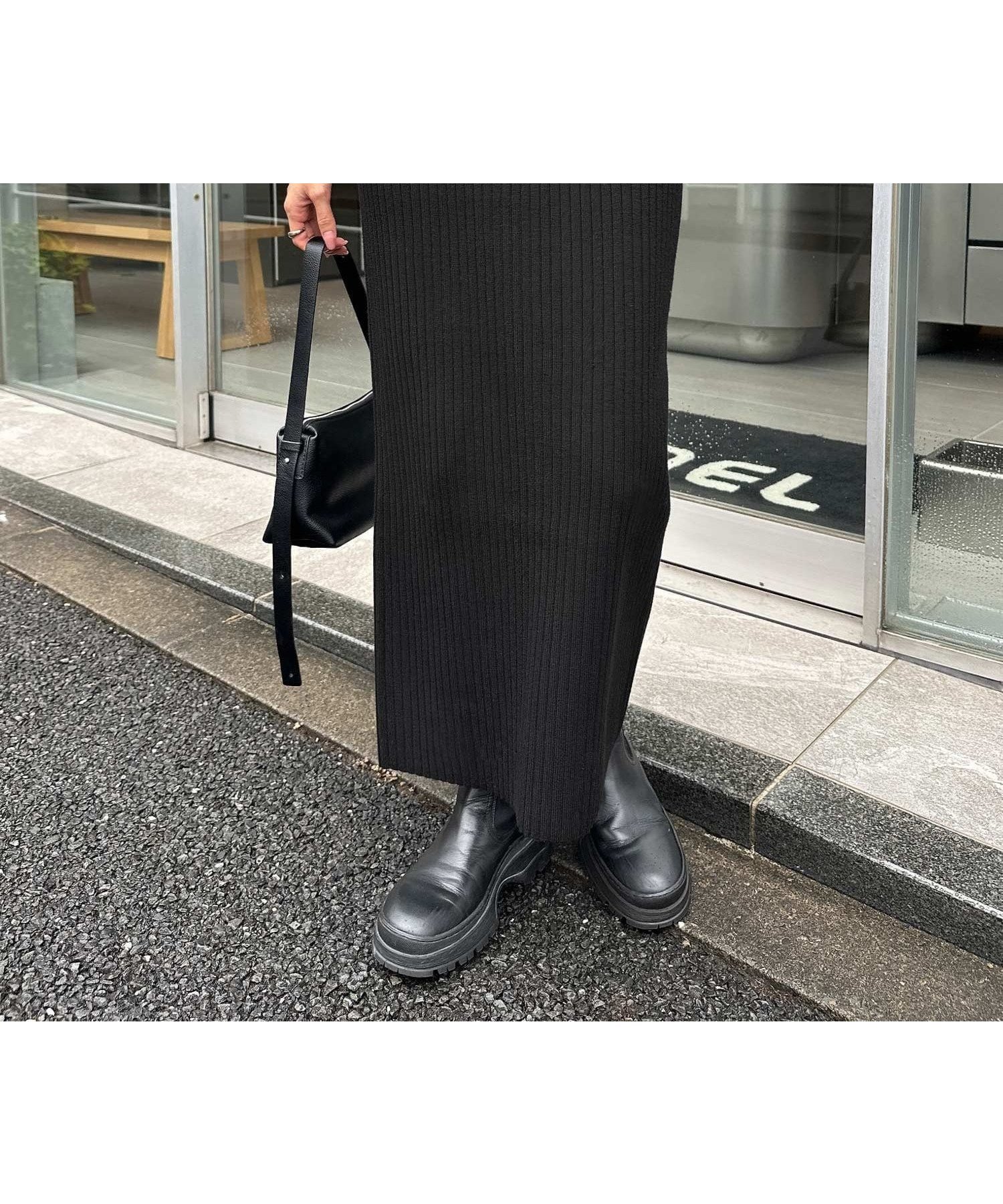 【アンドミー/andme】のリブ ニット ロング タイト スカート インテリア・キッズ・メンズ・レディースファッション・服の通販 founy(ファウニー) 　ファッション　Fashion　レディースファッション　Fashion for Women　スカート　Skirts　インナー　Innerwear　ショーツ　Shorts, Short Pants　ストレッチ　Stretch, Stretchy Fabric　ボトム　Bottoms, Lower Wear　ポケット　Pocket, Pocket Detail　リラックス　Relax, Relaxed Fit　ロング　Long, Long-Length　ブラック|ID: prp329100004990197 ipo3291000000037378083
