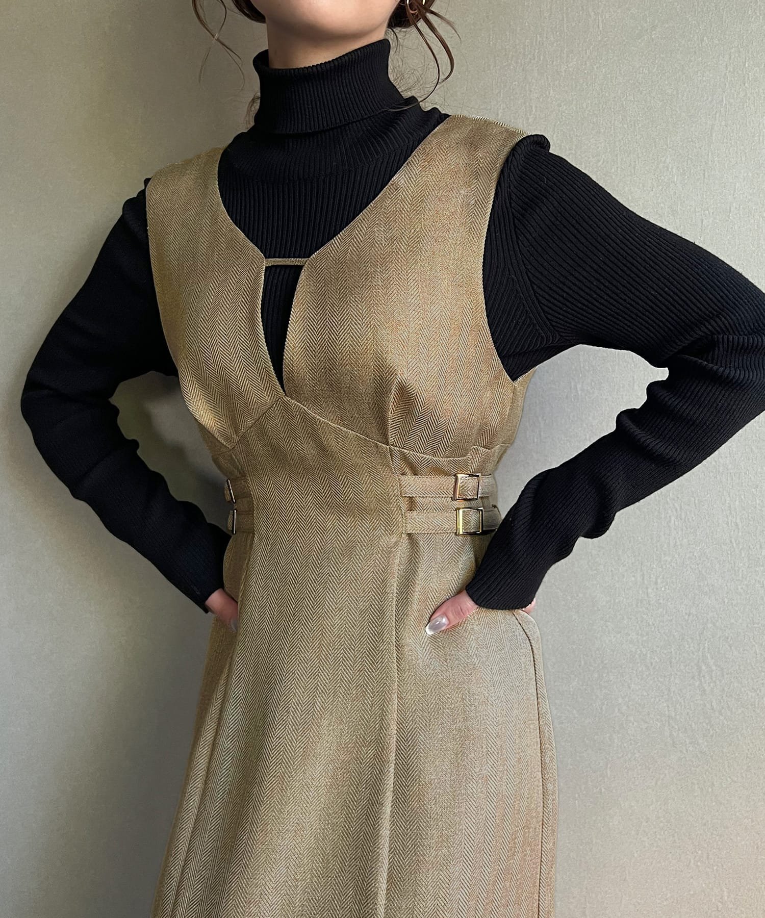【ジュノア/JUNOAH】のサイドベルトタイトジャンパースカート インテリア・キッズ・メンズ・レディースファッション・服の通販 founy(ファウニー) 　ファッション　Fashion　レディースファッション　Fashion for Women　スカート　Skirts　ベルト&ウエストマーク　Belts & Waist Accessories　ベージュ|ID: prp329100004990239 ipo3291000000037378281