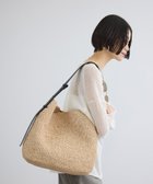 【サロン アダム エ ロペ/SALON adam et rope'】の【W S(ドゥーブル)】レザーハンドルラフィアバッグ 大人の最旬トレンドファッション＆コーディネート founy(ファウニー) ファッション Fashion レディースファッション Fashion for Women バッグ Bags アクセサリー Fashion Accessories インナー Innerwear 春 Spring コレクション Collection, Seasonal Line 軽量 Lightweight, Ultra Light ショルダー Shoulder, Shoulder Strap デニム Denim, Jeans Material 手編み Hand-Knitted, Handmade Knit ポケット Pocket, Pocket Detail ポーチ Pouch, Small Case マグネット Magnet, Magnetic Closure モノトーン Monotone, Black and White ラフィア Raffia, Natural Straw リネン Linen, Linen Fabric S/S・春夏 SS, Spring/Summer, Warm Season 夏 Summer エレガント 上品 Elegant thumbnail ベージュ(27)|ID: prp329100004990293 ipo3291000000037378529