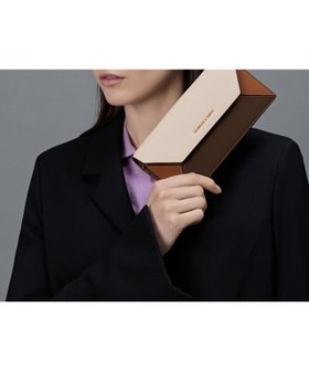 【チャールズ アンド キース/CHARLES & KEITH】のNasrin ナスリン カラーブロックジオメトリックロングウォレット 大人の最旬トレンドファッション＆コーディネート founy(ファウニー) ファッション Fashion レディースファッション Fashion for Women |ID:prp329100004990311