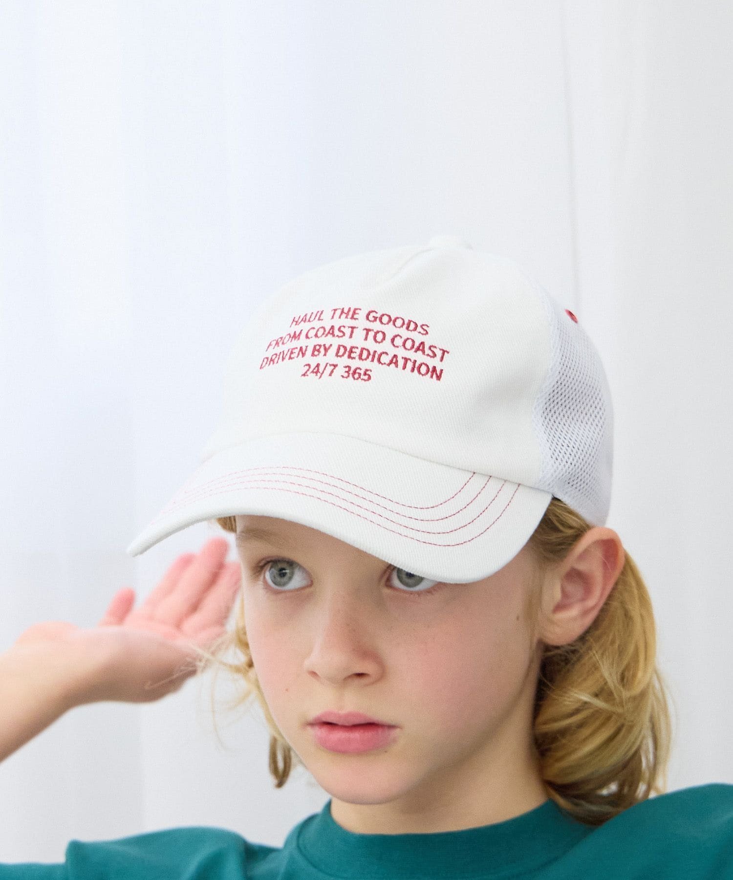 【グローバルワーク/GLOBAL WORK / KIDS】の洗えるドライトラッカーCAP/キッズ/666198 インテリア・キッズ・メンズ・レディースファッション・服の通販 founy(ファウニー) 　ファッション　Fashion　キッズファッション　Fashion for Kids　おすすめ　Recommended / Our Picks　シンプル　Simple, Minimal　デニム　Denim, Jeans Material　帽子　Hat, Headwear　洗える　Machine Washable　ホワイトテキストシシュウ01|ID: prp329100004991209 ipo3291000000037381982