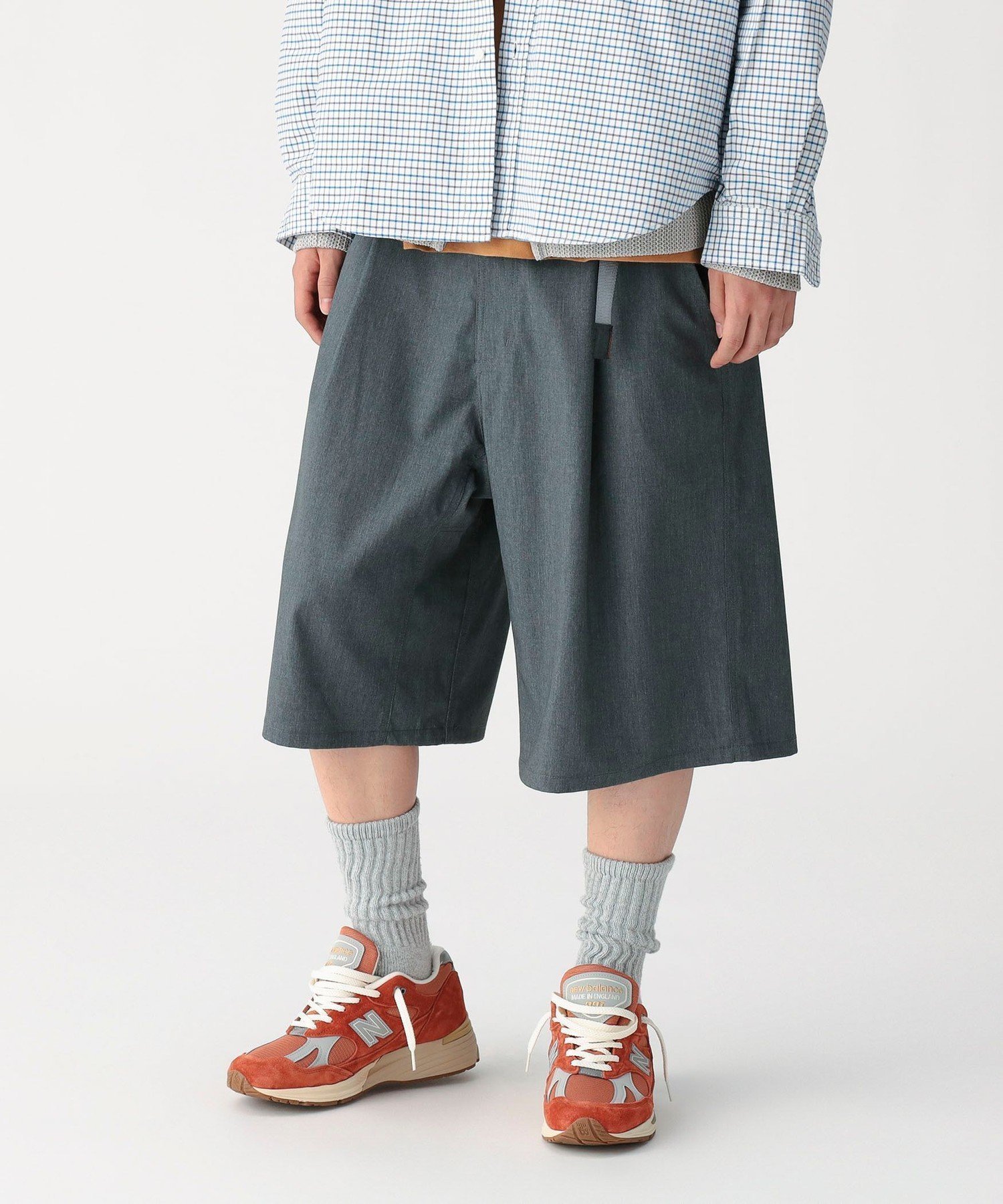 【ビームス/BEAMS / MEN】の春夏 大人の最旬トレンドファッション＆コーディネート founy(ファウニー) 　ファッション　Fashion　メンズファッション　Fashion for Men　アウトドア　Outdoor Clothing　オレンジ　Orange　春　Spring　カリフォルニア　California, Cali Style　ショーツ　Shorts, Short Pants　スラックス　Slacks, Dress Pants　とろみ　Fluid, Flowy Fabric　ドレープ　Drape, Draping Fabric　別注　Limited Edition, Custom Order　ランニング　Running, Running Wear, Activewear, Jogging　リラックス　Relax, Relaxed Fit　ワイド　Wide, Wide Fit　S/S・春夏　SS, Spring/Summer, Warm Season　夏　Summer　エレガント 上品　Elegant　 other-1|ID: prp329100004991404 ipo3291000000037382853
