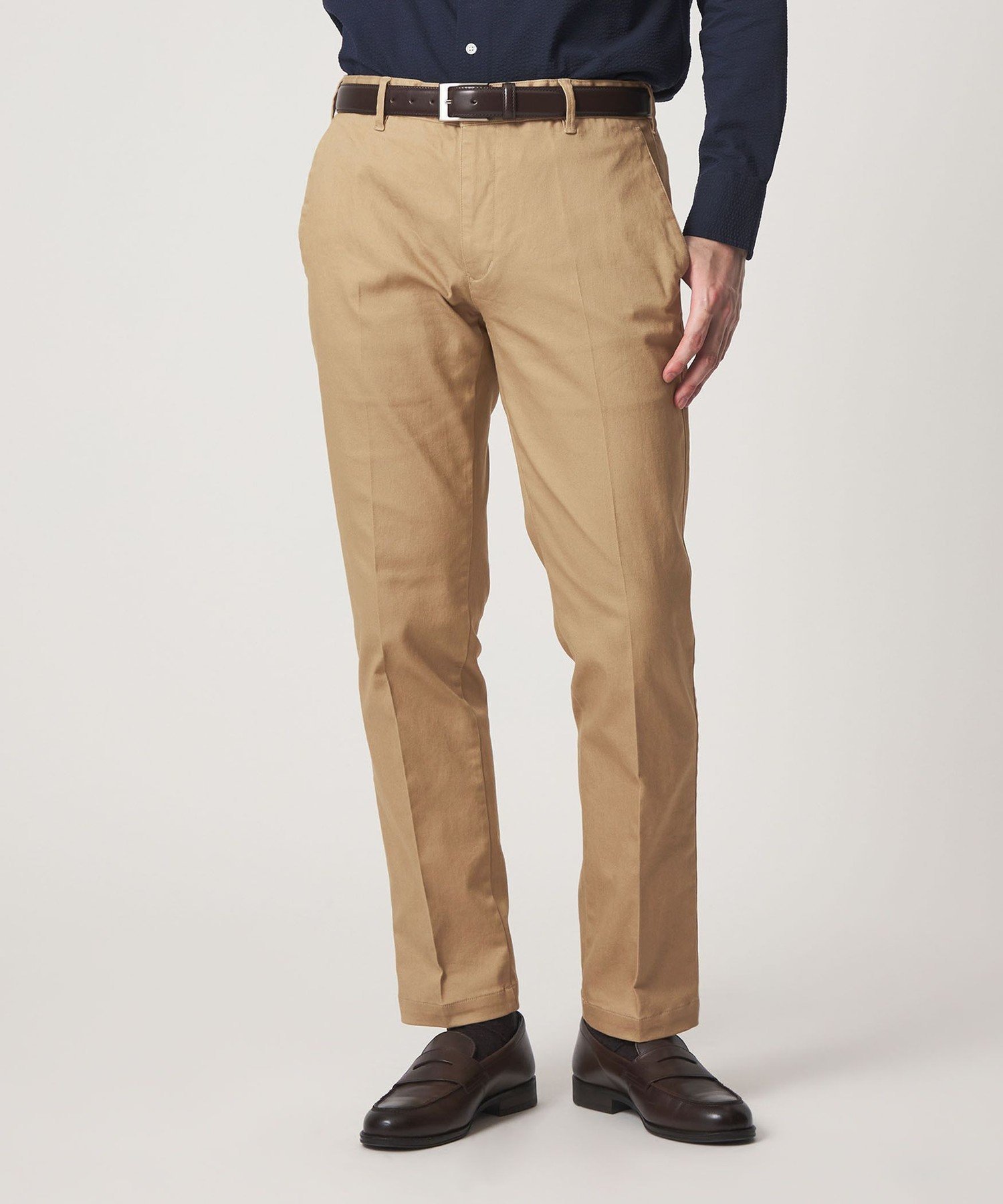 【ユナイテッドアローズ/UNITED ARROWS / MEN】のシャンブレー ツイル ノープリーツスラックス A DAY IN THE LIFE インテリア・キッズ・メンズ・レディースファッション・服の通販 founy(ファウニー) 　ファッション　Fashion　メンズファッション　Fashion for Men　カットソー　Cut and Sewn Top　シャンブレー　Chambray, Denim-Like Fabric　スタイリッシュ　Stylish, Fashionable　ツイル　Twist, Twisted Detail　テーパード　Tapered, Tapered Pants　デニム　Denim, Jeans Material　トレンド　Trend, Trending Now　バランス　Balance, Style Balance　プリーツ　Pleats, Pleated　ベーシック　Basic, Essential　ポケット　Pocket, Pocket Detail　無地　Plain, Solid Color　アウトレット　Outlet / Clearance　ビジネス 仕事 通勤　Business / Work / Commuting　BEIGE|ID: prp329100004991447 ipo3291000000037383034