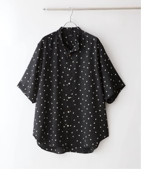 【エディフィス/EDIFICE / MEN】のパターンクリスプ ショートスリーブ バンドカラーシャツ 大人の最旬トレンドファッション＆コーディネート founy(ファウニー) ファッション Fashion メンズファッション Fashion for Men ヴィンテージ Vintage Style ギャザー Gathered, Ruffled ショート Short, Short Length スマート Smart, Elegant スリーブ Sleeve, Long Sleeve / Short Sleeve ドレープ Drape, Draping Fabric バランス Balance, Style Balance パターン Pattern, Design Print フランス France, French 半袖 Short Sleeve, Half Sleeve ヨーク Yoke, Yoke Design リラックス Relax, Relaxed Fit ループ Loop, Loop Knit |ID:prp329100004991451