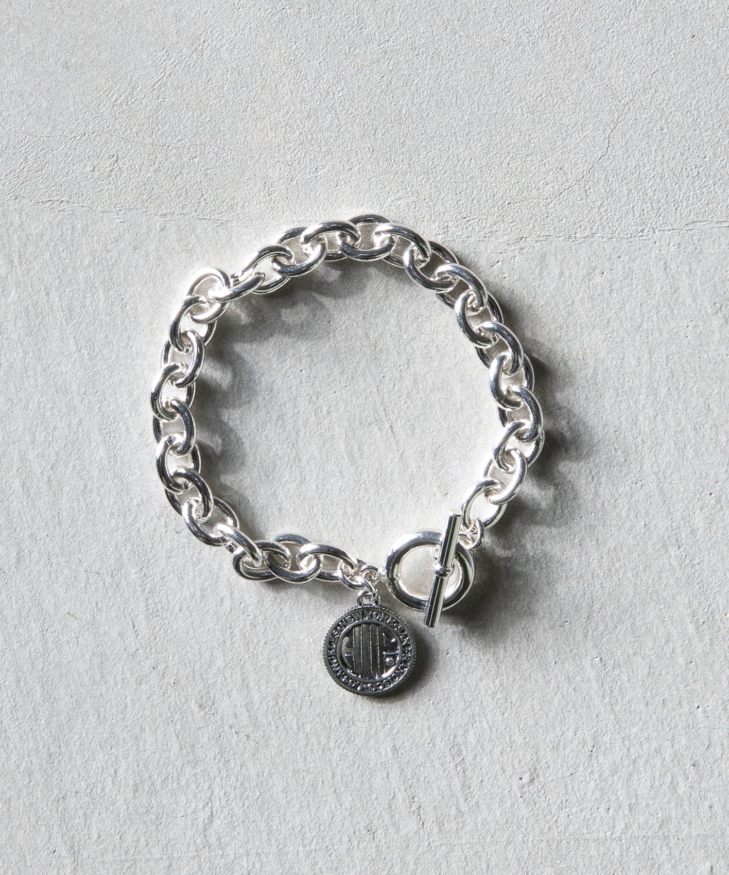 【ハフ/HUF】のREGIONAL BRACELET SILVER / HUF ブレスレッド 大人の最旬トレンドファッション＆コーディネート founy(ファウニー) 　ファッション　Fashion　レディースファッション　Fashion for Women　ジュエリー　Jewelry　チェーン＆カフブレスレット　Cuff & Chain Bracelets　グラフィック　Graphic, Graphic Design　スウェット / スエット　Sweatshirt, Sweatwear　ポケット　Pocket, Pocket Detail　半袖　Short Sleeve, Half Sleeve　定番　Standard, Basic Item　 other-1|ID: prp329100004991499 ipo3291000000037383234