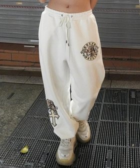 【ジャックローズ/JACKROSE / MEN】の【GALFY×GALLIS ADDICTION】別注十字架わんわんスウェットパンツ(MENS/WOMENS) 大人の最旬トレンドファッション＆コーディネート founy(ファウニー) ファッション Fashion メンズファッション Fashion for Men ボトムス Bottoms シンプル Simple, Minimal スニーカー Sneakers, Trainers セットアップ Set-Up, Coordinated Outfit チェック Check, Plaid, Tartan トレンド Trend, Trending Now 人気 Popular, Best Seller バランス Balance, Style Balance プリント Print, Printed Pattern 別注 Limited Edition, Custom Order 再入荷 Restock / Back in Stock おすすめ Recommended / Our Picks |ID:prp329100004991585
