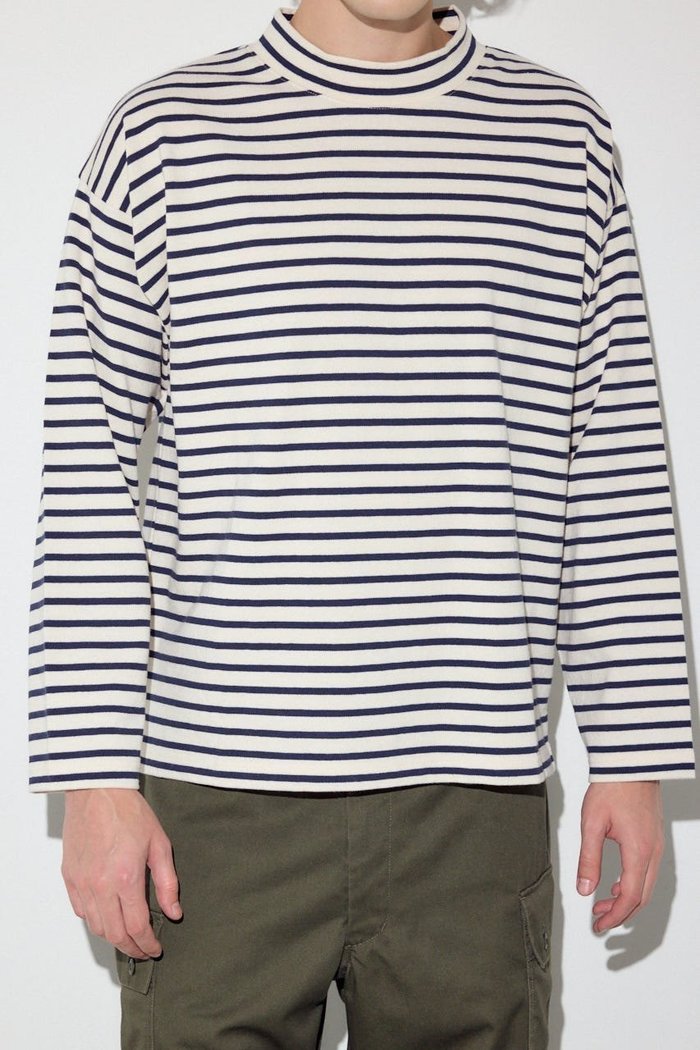 【アズールバイマウジー/AZUL by moussy / MEN】のボーダー長袖トップス インテリア・キッズ・メンズ・レディースファッション・服の通販 founy(ファウニー) https://founy.com/ ファッション Fashion メンズファッション Fashion for Men トップス・カットソー Cut & Sew Tops インナー Innerwear ジャケット Jacket, Outerwear デニム Denim, Jeans Material 定番 Standard, Basic Item 長袖 Long Sleeve, Full Sleeve バランス Balance, Style Balance ボーダー Border, Stripe モックネック Mock Neck, Short Turtleneck モノトーン Monotone, Black and White おすすめ Recommended / Our Picks エレガント 上品 Elegant |ID: prp329100004991768 ipo3291000000037384320