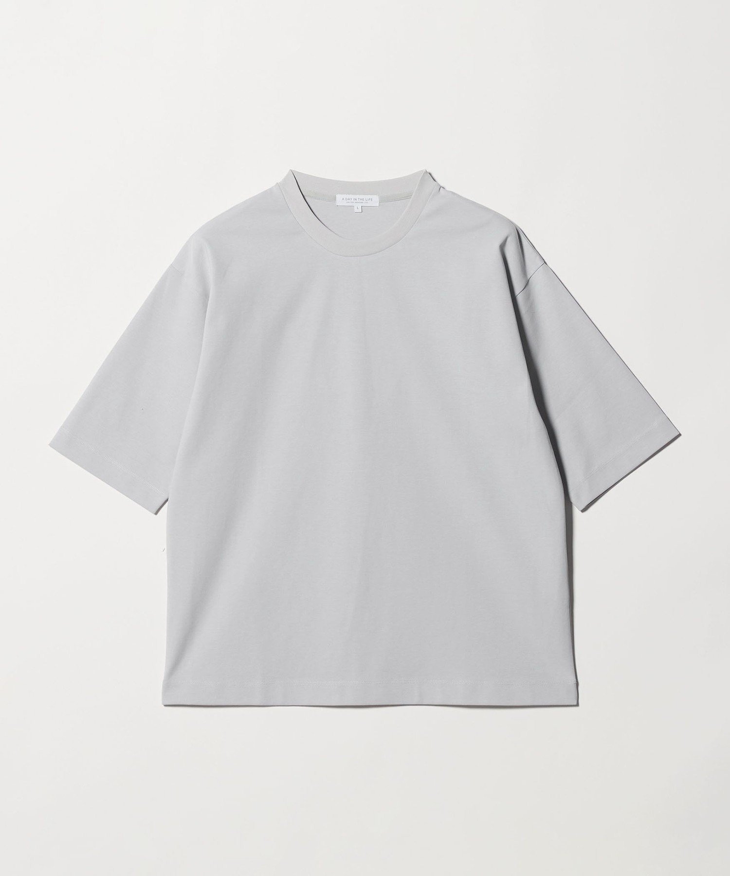 【ユナイテッドアローズ/UNITED ARROWS / MEN】のクリア ポンチ リラックス 5分袖 カットソー-接触冷感- A DAY IN THE LIFE インテリア・キッズ・メンズ・レディースファッション・服の通販 founy(ファウニー) 　ファッション　Fashion　メンズファッション　Fashion for Men　トップス・カットソー　Cut & Sew Tops　インナー　Innerwear　春　Spring　カットソー　Cut and Sewn Top　クラシカル　Classical, Vintage-Inspired　シンプル　Simple, Minimal　ジャケット　Jacket, Outerwear　スポーティ　Sporty, Casual Athletic　スラックス　Slacks, Dress Pants　トレンド　Trend, Trending Now　バランス　Balance, Style Balance　ベーシック　Basic, Essential　ボトム　Bottoms, Lower Wear　無地　Plain, Solid Color　リラックス　Relax, Relaxed Fit　S/S・春夏　SS, Spring/Summer, Warm Season　アウトレット　Outlet / Clearance　夏　Summer　エレガント 上品　Elegant　ビジネス 仕事 通勤　Business / Work / Commuting　2026年　2026　2026春夏・S/S　Spring/Summer 2026 SS26　LT.GRAY|ID: prp329100004992018 ipo3291000000037385473