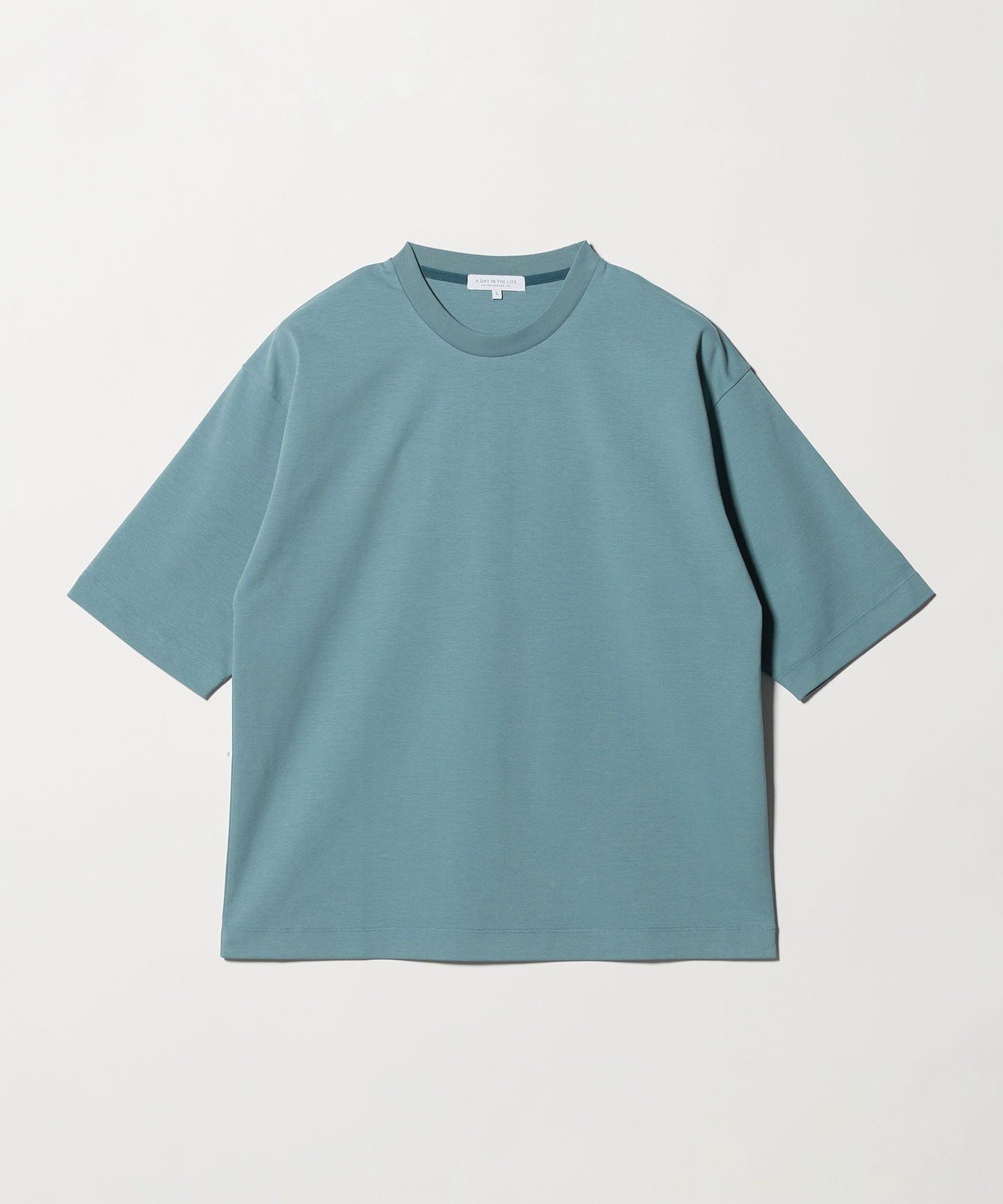 【ユナイテッドアローズ/UNITED ARROWS / MEN】のクリア ポンチ リラックス 5分袖 カットソー-接触冷感- A DAY IN THE LIFE インテリア・キッズ・メンズ・レディースファッション・服の通販 founy(ファウニー) 　ファッション　Fashion　メンズファッション　Fashion for Men　トップス・カットソー　Cut & Sew Tops　インナー　Innerwear　春　Spring　カットソー　Cut and Sewn Top　クラシカル　Classical, Vintage-Inspired　シンプル　Simple, Minimal　ジャケット　Jacket, Outerwear　スポーティ　Sporty, Casual Athletic　スラックス　Slacks, Dress Pants　トレンド　Trend, Trending Now　バランス　Balance, Style Balance　ベーシック　Basic, Essential　ボトム　Bottoms, Lower Wear　無地　Plain, Solid Color　リラックス　Relax, Relaxed Fit　S/S・春夏　SS, Spring/Summer, Warm Season　アウトレット　Outlet / Clearance　夏　Summer　エレガント 上品　Elegant　ビジネス 仕事 通勤　Business / Work / Commuting　2026年　2026　2026春夏・S/S　Spring/Summer 2026 SS26　TURQUOISE|ID: prp329100004992018 ipo3291000000037385474