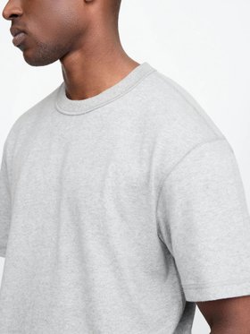 【ギャップ/GAP】のヘビーウェイト クロップドTシャツ (ユニセックス) 大人の最旬トレンドファッション＆コーディネート founy(ファウニー) ファッション Fashion レディースファッション Fashion for Women トップス・カットソー Cut & Sew Tops シャツ・ブラウス・オフィスカジュアル Elegant Blouses & Button-Ups ロングTシャツ・Tシャツ Longline T-Shirts & Tees インナー Innerwear クロップド Cropped, Short Length ショート Short, Short Length ジャケット Jacket, Outerwear スリーブ Sleeve, Long Sleeve / Short Sleeve ワイド Wide, Wide Fit |ID:prp329100004992169