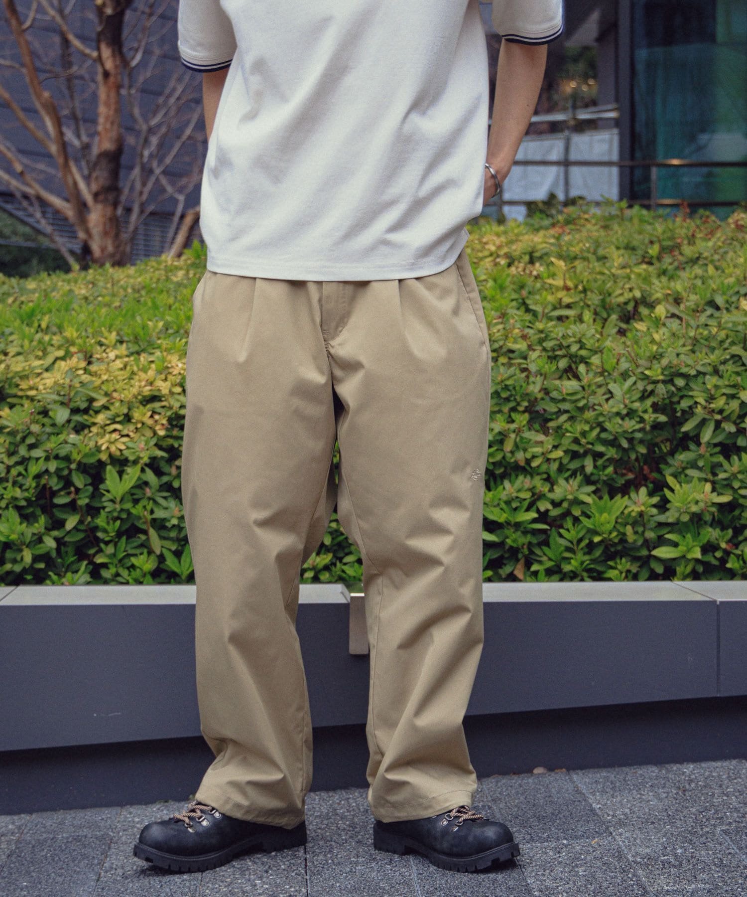 【ニコアンド/niko and / MEN】の【Dickies(ディッキーズ)】別注LIGHT TC TWILL EASY PANTS 大人の最旬トレンドファッション＆コーディネート founy(ファウニー) 　ファッション　Fashion　メンズファッション　Fashion for Men　ボトムス　Bottoms　アメリカン　American Style　シャーリング　Shirring, Ruched　ツイル　Twist, Twisted Detail　ドローコード　Drawcord, Drawstring Cord　定番　Standard, Basic Item　人気　Popular, Best Seller　フィット　Fit, Slim Fit　別注　Limited Edition, Custom Order　リラックス　Relax, Relaxed Fit　ワイド　Wide, Wide Fit　ワーク　Workwear, Utility Style　ビジネス 仕事 通勤　Business / Work / Commuting　 other-1|ID: prp329100004992349 ipo3291000000037387928