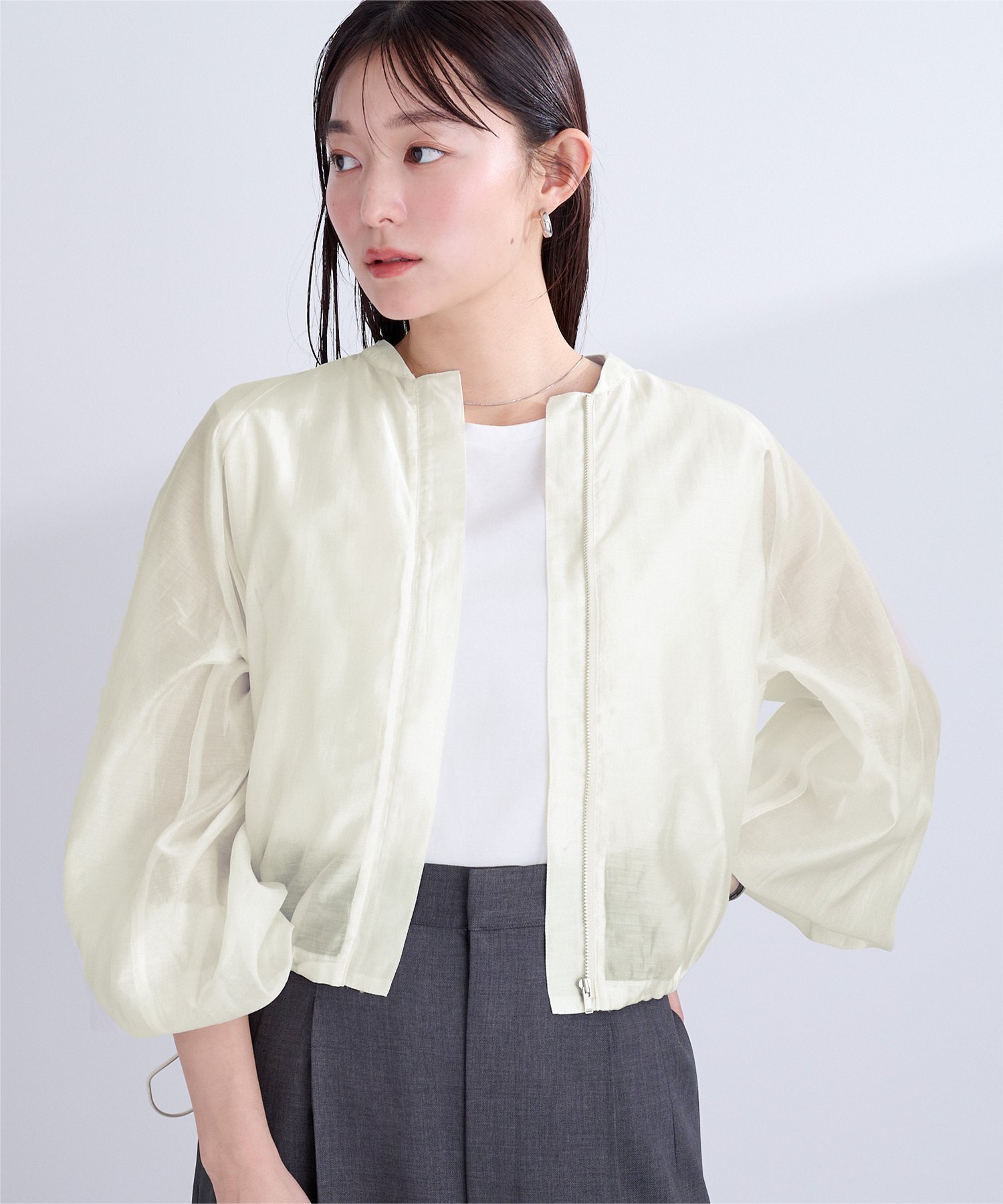 【ユアーズ/ur's】のドローストリングシアーブルゾン ジャケット 羽織り ライトアウター 比翼 ヨーク インテリア・キッズ・メンズ・レディースファッション・服の通販 founy(ファウニー) 　ファッション　Fashion　レディースファッション　Fashion for Women　アウター　Coat / Outerwear Collection　レディースジャケット・軽アウター　Jackets　ブルゾンジャケット・スポーティアウター　Blouson Jackets　アクセサリー　Fashion Accessories　インナー　Innerwear　シアー　Sheer, See-Through　ジャケット　Jacket, Outerwear　トレンド　Trend, Trending Now　ネップ　Nepp, Slub Yarn　ノースリーブ　Sleeveless, No-Sleeve　フロント　Front, Front Design　ヨーク　Yoke, Yoke Design　IVR|ID: prp329100004992356 ipo3291000000037388121
