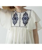 【サニーレーベル/Sonny Label / URBAN RESEARCH】のスパンコールエンブロイダリーブラウス 大人の最旬トレンドファッション＆コーディネート founy(ファウニー) ファッション Fashion レディースファッション Fashion for Women トップス・カットソー Cut & Sew Tops シャツ・ブラウス・オフィスカジュアル Elegant Blouses & Button-Ups インド Indian Textile エアリー Airy Texture 吸水 Absorbent, Quick-Dry シンプル Simple, Minimal ストレート Straight, Straight Cut スパンコール Sequins, Sequin Embellishment フレア Flare, Flared フロント Front, Front Design ヨーク Yoke, Yoke Design S/S・春夏 SS, Spring/Summer, Warm Season おすすめ Recommended / Our Picks 夏 Summer 2026年 2026 2026春夏・S/S Spring/Summer 2026 SS26 thumbnail オフホワイト|ID: prp329100004992404 ipo3291000000037388431
