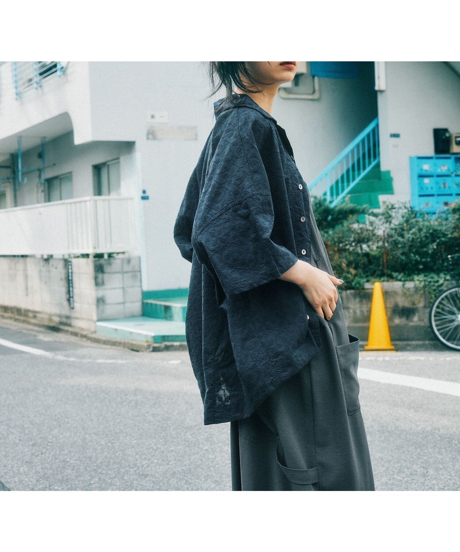 【ニコアンド/niko and】のMODE NORM CORE エンブロオープンカラーシャツ インテリア・キッズ・メンズ・レディースファッション・服の通販 founy(ファウニー) 　ファッション　Fashion　レディースファッション　Fashion for Women　トップス・カットソー　Cut & Sew Tops　シャツ・ブラウス・オフィスカジュアル　Elegant Blouses & Button-Ups　おすすめ　Recommended / Our Picks　インド　Indian Textile　インナー　Innerwear　エンブロイダリー　Embroidery Design　スラックス　Slacks, Dress Pants　タンク　Tank Top, Sleeveless Top　バランス　Balance, Style Balance　フェミニン　Feminine, Girly　マニッシュ　Mannish, Boyish　ワイド　Wide, Wide Fit　夏　Summer　定番　Standard, Basic Item　ネイビー|ID: prp329100004992415 ipo3291000000037388501
