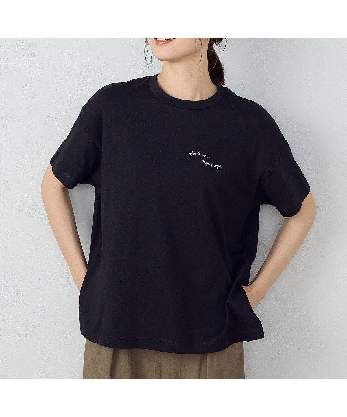【コムサイズム/COMME CA ISM】の速乾 刺繍 ロゴ Tシャツ インテリア・キッズ・メンズ・レディースファッション・服の通販 founy(ファウニー) 　ファッション　Fashion　レディースファッション　Fashion for Women　トップス・カットソー　Cut & Sew Tops　シャツ・ブラウス・オフィスカジュアル　Elegant Blouses & Button-Ups　ロングTシャツ・Tシャツ　Longline T-Shirts & Tees　おすすめ　Recommended / Our Picks　スリット　Slit, Slit Detail　ビッグ　Big, Oversized　ボックス　Boxy, Box Shape　ポケット　Pocket, Pocket Detail　ワンポイント　One Point, Statement Accent　ブラック|ID: prp329100004992477 ipo3291000000037388924