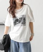 【ラジュール/Lajour】のフォトプリント Tシャツ 大人の最旬トレンドファッション＆コーディネート founy(ファウニー) ファッション Fashion レディースファッション Fashion for Women トップス・カットソー Cut & Sew Tops シャツ・ブラウス・オフィスカジュアル Elegant Blouses & Button-Ups ロングTシャツ・Tシャツ Longline T-Shirts & Tees インナー Innerwear グラフィック Graphic, Graphic Design サロペ Salopette, Salopette Dress ショルダー Shoulder, Shoulder Strap シンプル Simple, Minimal ジャケット Jacket, Outerwear デニム Denim, Jeans Material トレンド Trend, Trending Now ドロップ Drop Shoulder, Dropped Style プリント Print, Printed Pattern ベーシック Basic, Essential ボトム Bottoms, Lower Wear thumbnail Aタイプホワイト|ID: prp329100004992487 ipo3291000000037388996