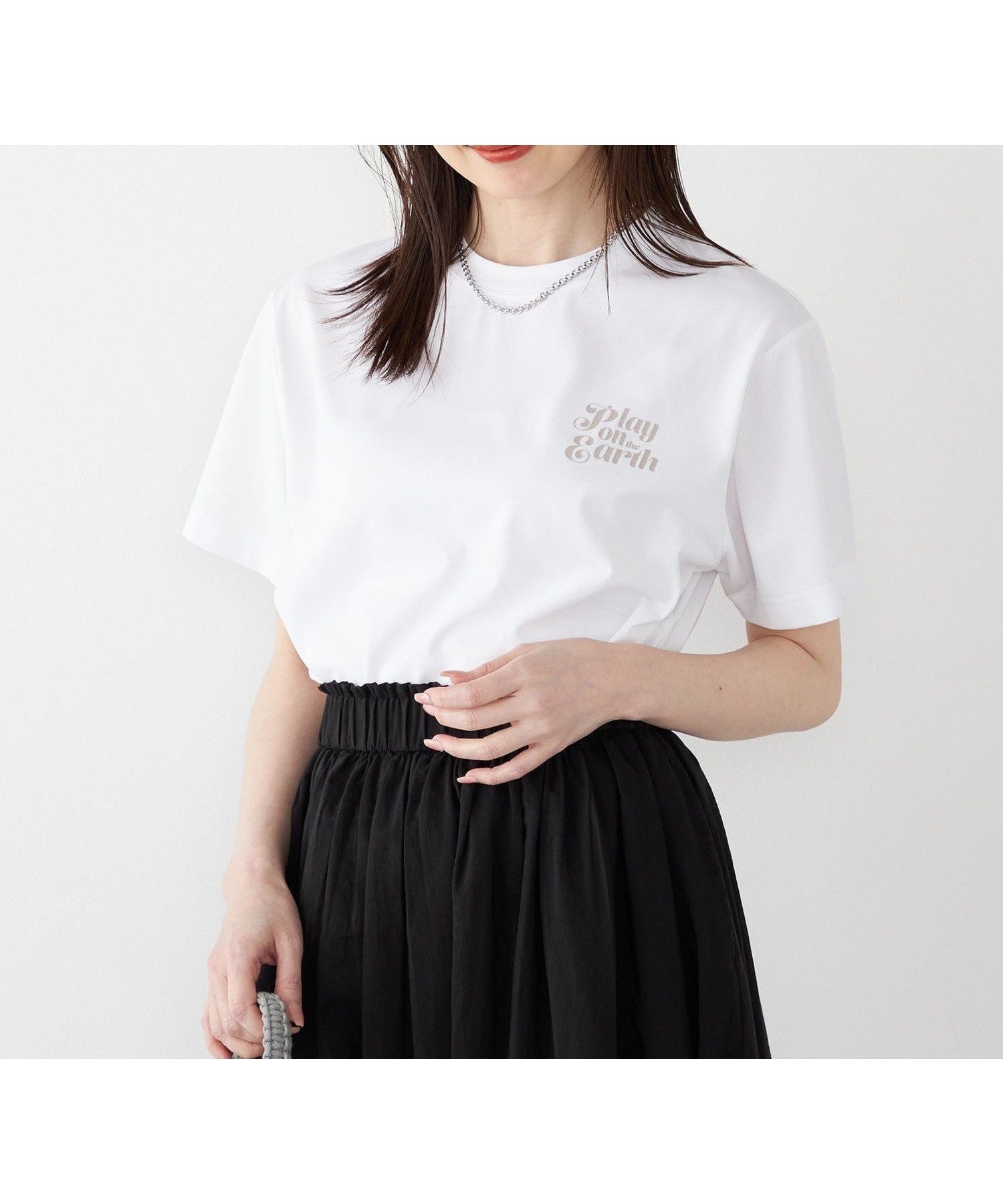 【シップス/SHIPS】の【SHIPS Colors 別注】FIRST DOWN 撥水 エンブロイダリー ロゴ Tシャツ インテリア・キッズ・メンズ・レディースファッション・服の通販 founy(ファウニー) 　ファッション　Fashion　レディースファッション　Fashion for Women　トップス・カットソー　Cut & Sew Tops　シャツ・ブラウス・オフィスカジュアル　Elegant Blouses & Button-Ups　ロングTシャツ・Tシャツ　Longline T-Shirts & Tees　アウトドア　Outdoor Clothing　インナー　Innerwear　エンブロイダリー　Embroidery Design　コンビ　Combo, Combination Style　ジャケット　Jacket, Outerwear　ダウン　Down, Puffer　プリント　Print, Printed Pattern　別注　Limited Edition, Custom Order　メンズ　Men's, Menswear　A/W・秋冬　Autumn/Winter　アウトレット　Outlet / Clearance　おすすめ　Recommended / Our Picks　夏　Summer　ビジネス 仕事 通勤　Business / Work / Commuting　2025年　2025　2025春夏・S/S　Spring/Summer 2025 SS25　オフホワイト|ID: prp329100004992498 ipo3291000000037389091
