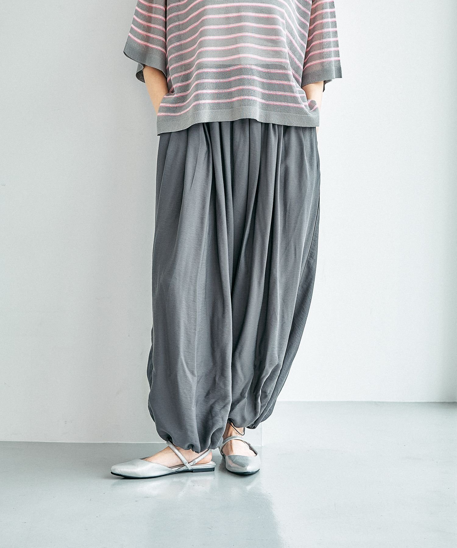 【レプシィム ローリーズファーム/LEPSIM LOWRYS FARM】のギャザーバルーンパンツ インテリア・キッズ・メンズ・レディースファッション・服の通販 founy(ファウニー) 　ファッション　Fashion　レディースファッション　Fashion for Women　パンツ　Pants & Trousers　ギャザー　Gathered, Ruffled　バルーン　Balloon, Balloon Silhouette　チャコール18|ID: prp329100004992528 ipo3291000000037389311