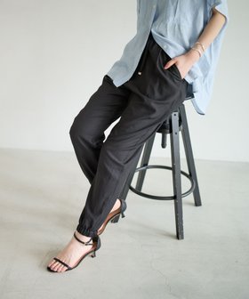 【ベイフロー/BAYFLOW】のセミストレートシルエットで登場!! RPタックジョガーパンツ 大人の最旬トレンドファッション＆コーディネート founy(ファウニー) ファッション Fashion レディースファッション Fashion for Women パンツ Pants & Trousers おすすめ Recommended / Our Picks カーゴパンツ Cargo Pants, Utility Pants シンプル Simple, Minimal ストレッチ Stretch, Stretchy Fabric 今季 This Season, Current Season 定番 Standard, Basic Item 楽ちん Easy Fit, Comfortable |ID:prp329100004992533